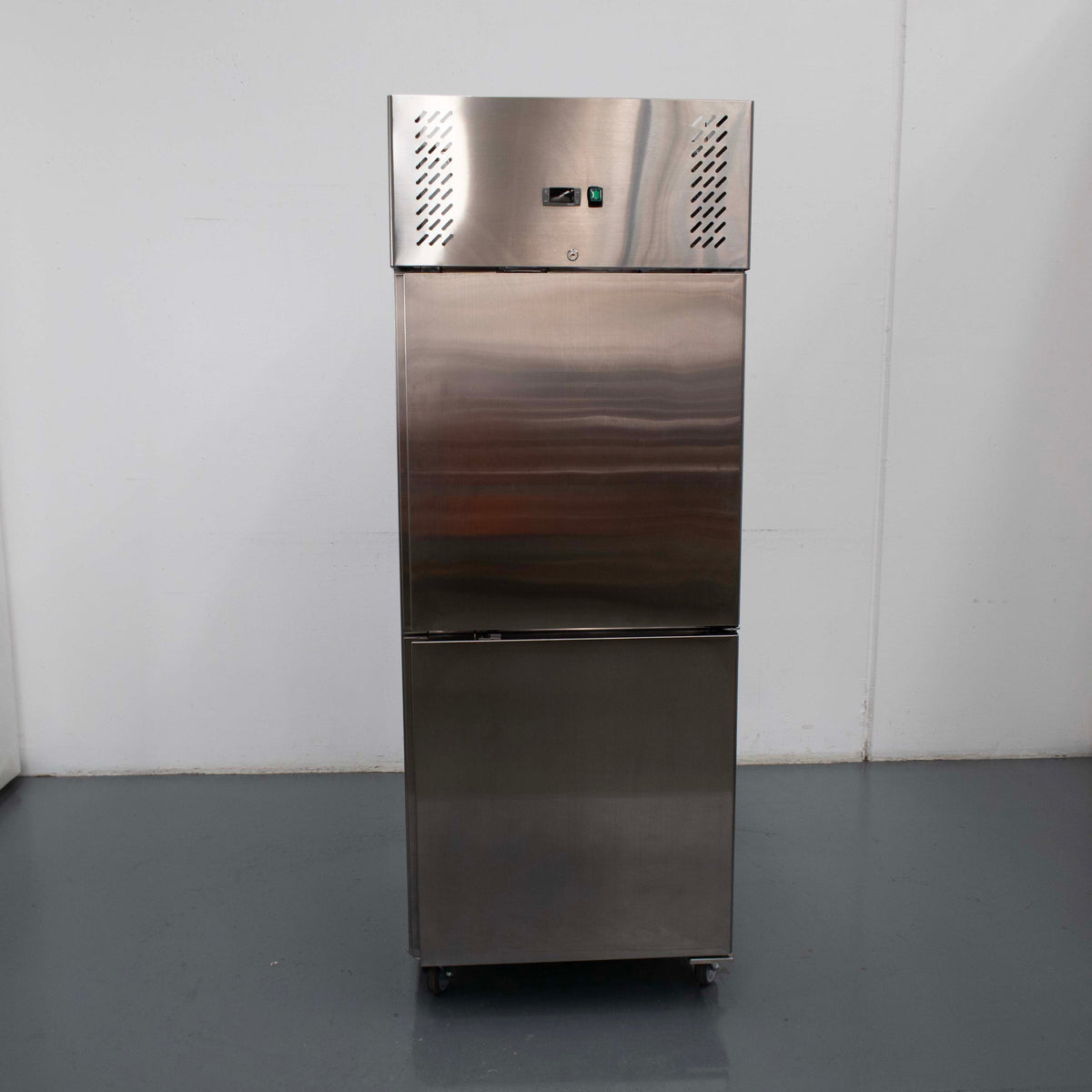 Federal XURC650S1V Upright Fridge - 903104