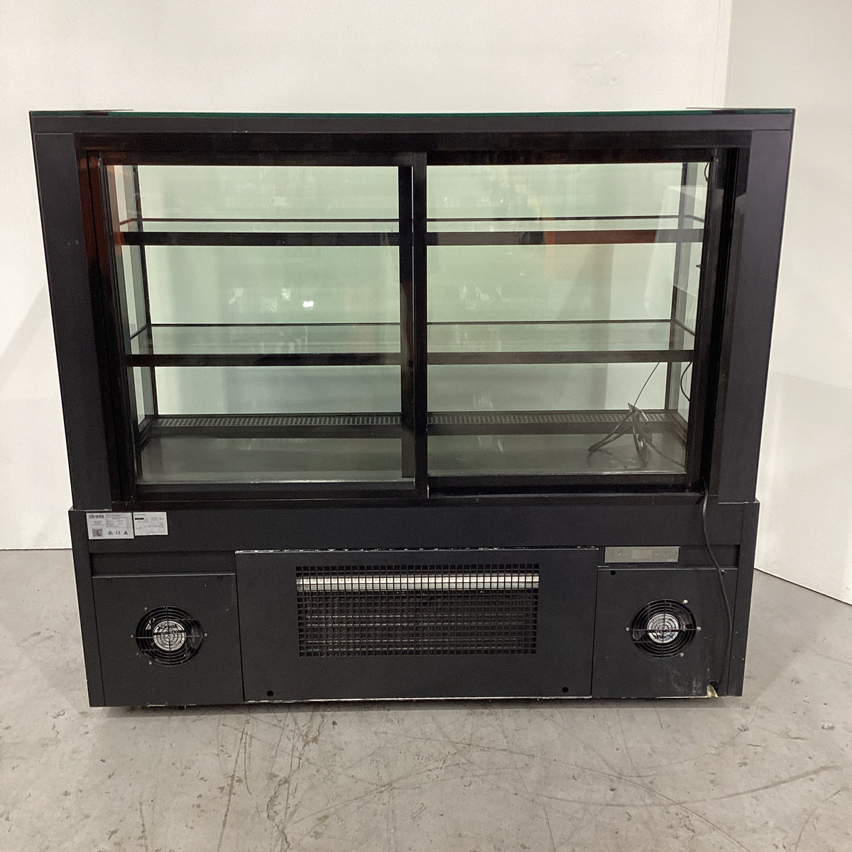 Airex AXR.FDFSSQ.15 Freestanding Refrigerated Square Food Display - 903159