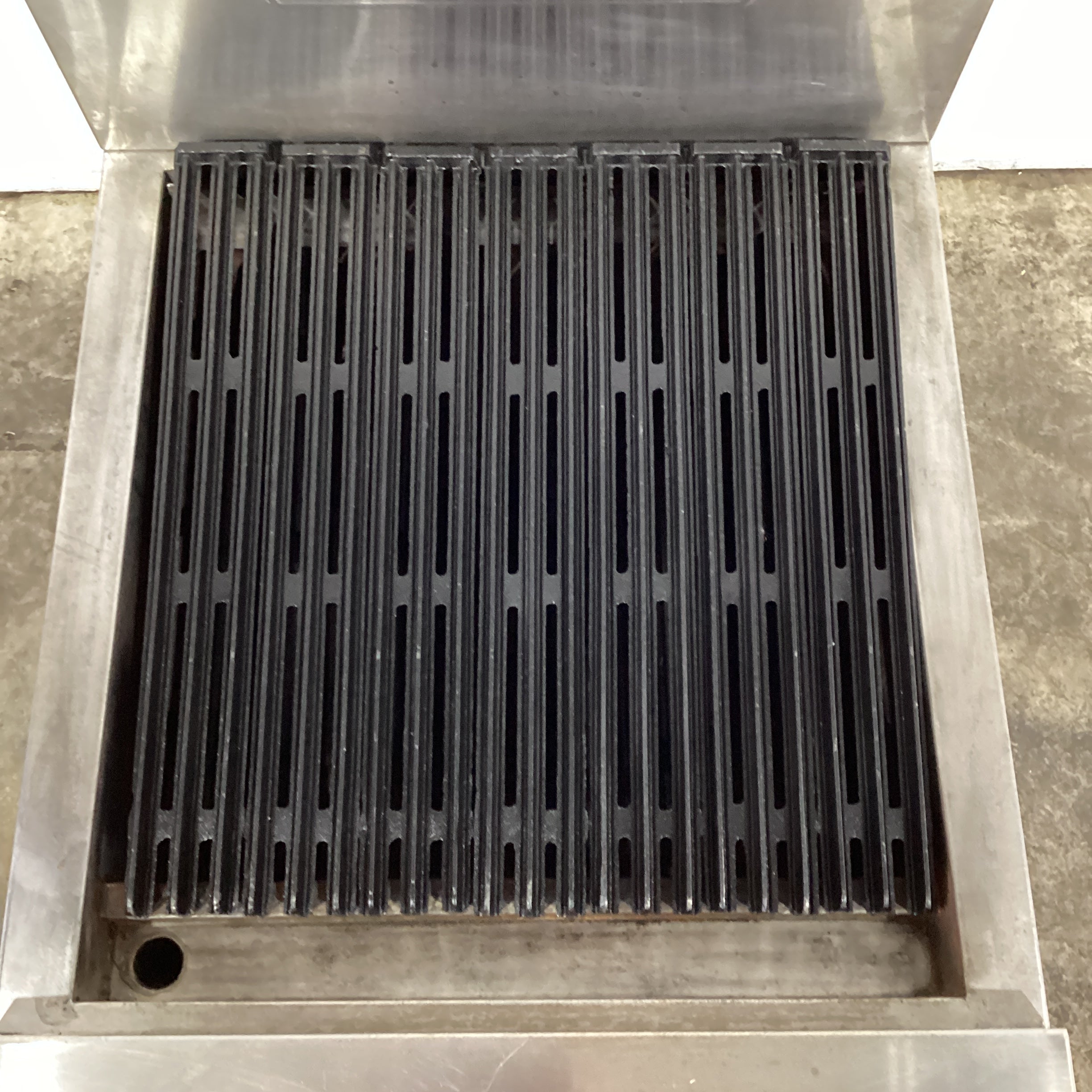 Goldstein RBA24L Char Broiler - 904658