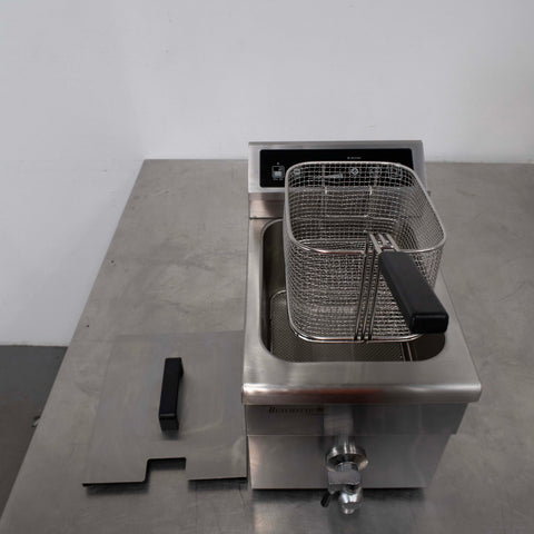 Benchstar IF3500S Induction Fryer - 904984