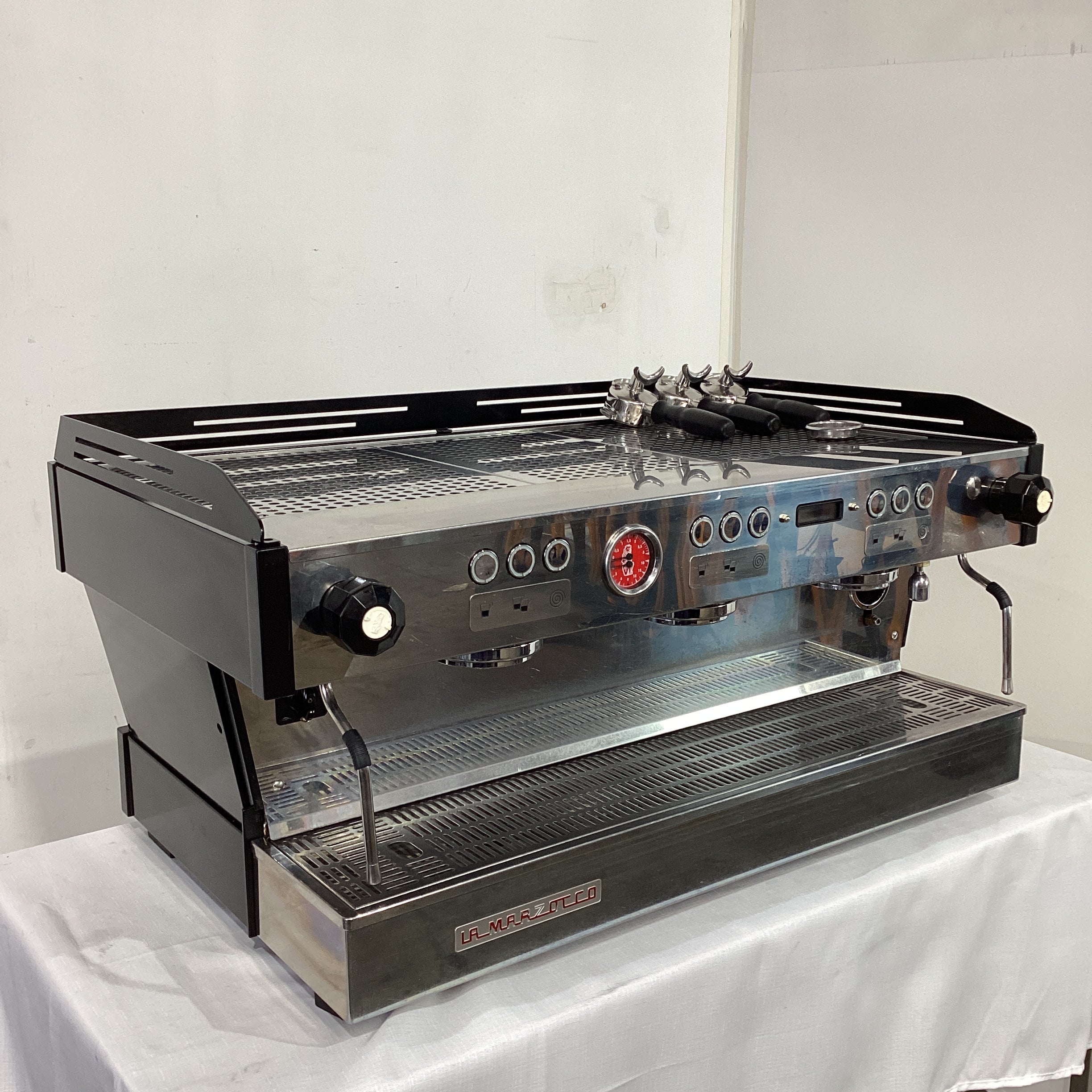 La Marzocco Linea PB 3AV 3 Group Coffee Machine - 906605