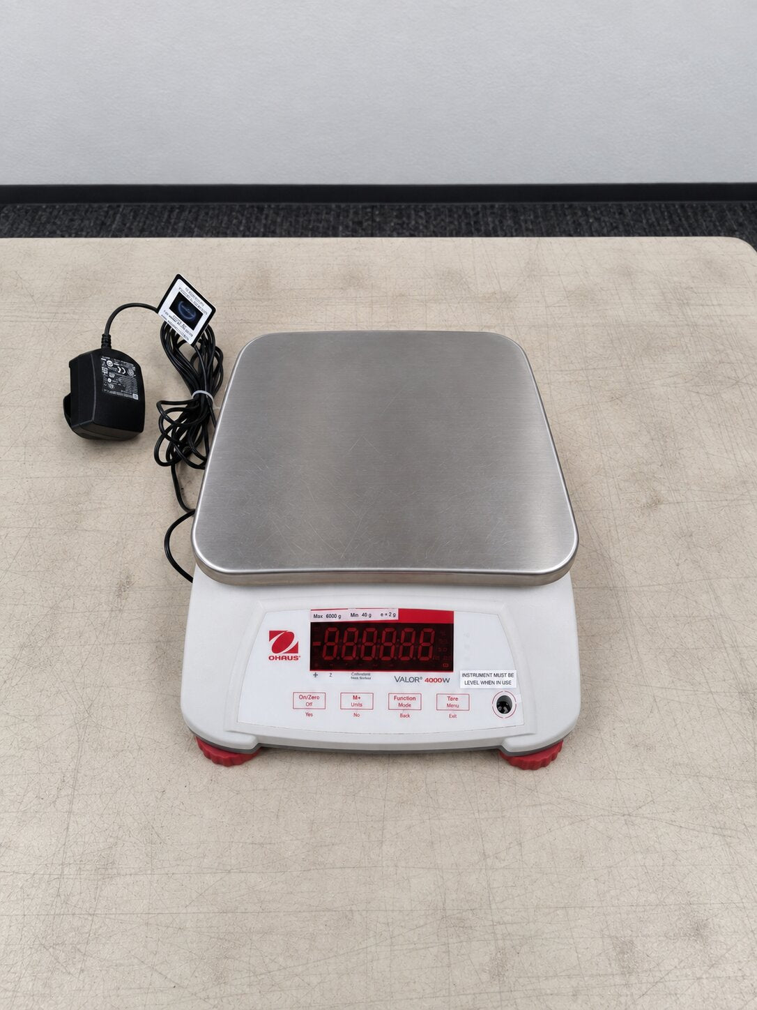 Ohaus Valor 4000 V41PWE6T Digital Bench Scale - 908239