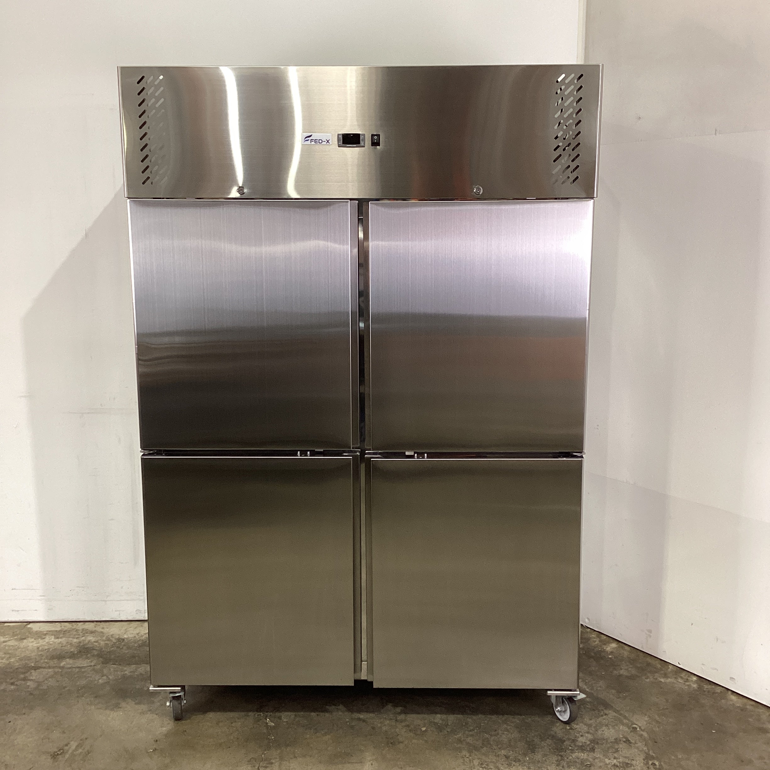FED-X XURC1200S2V Upright Fridge - 915517