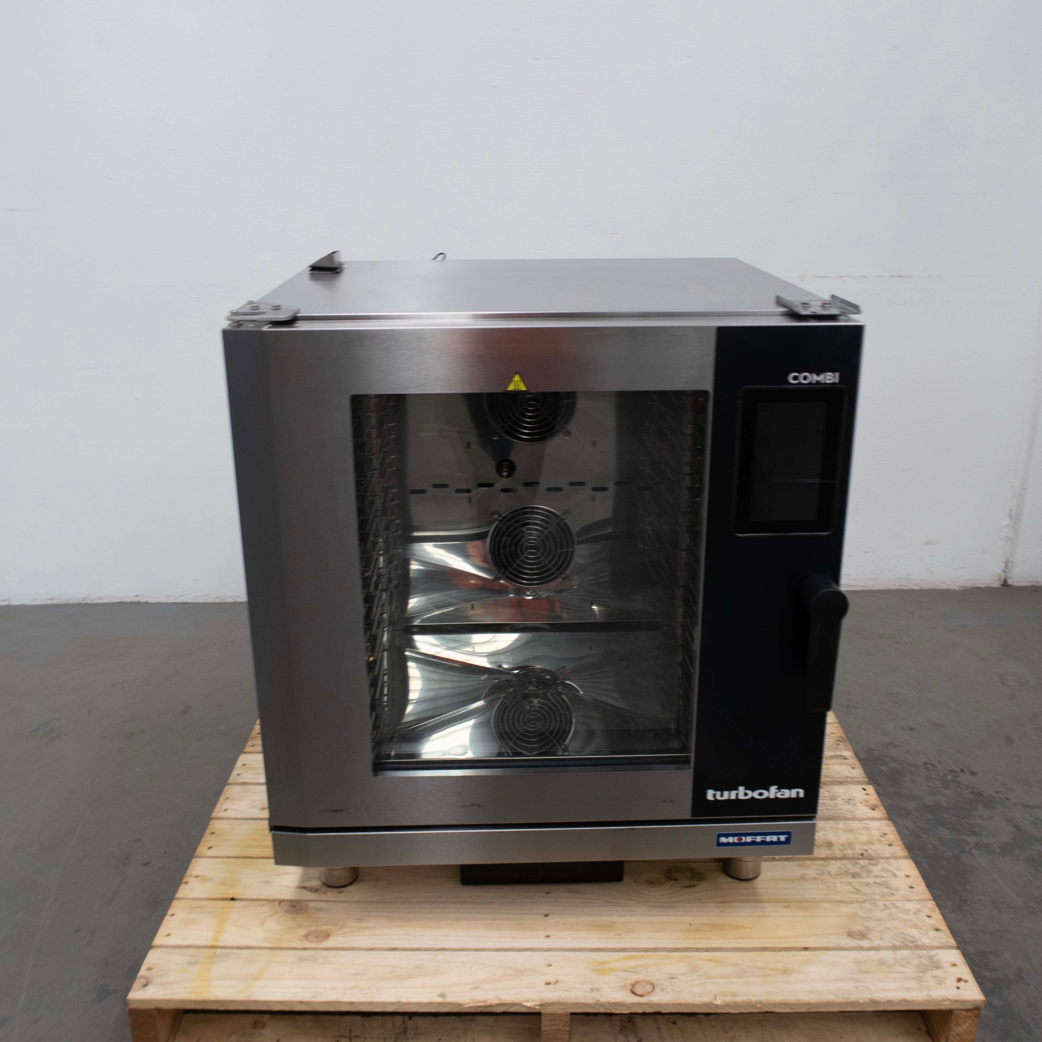 Turbofan AUEC40T7 Combi Oven + Stand - 915605