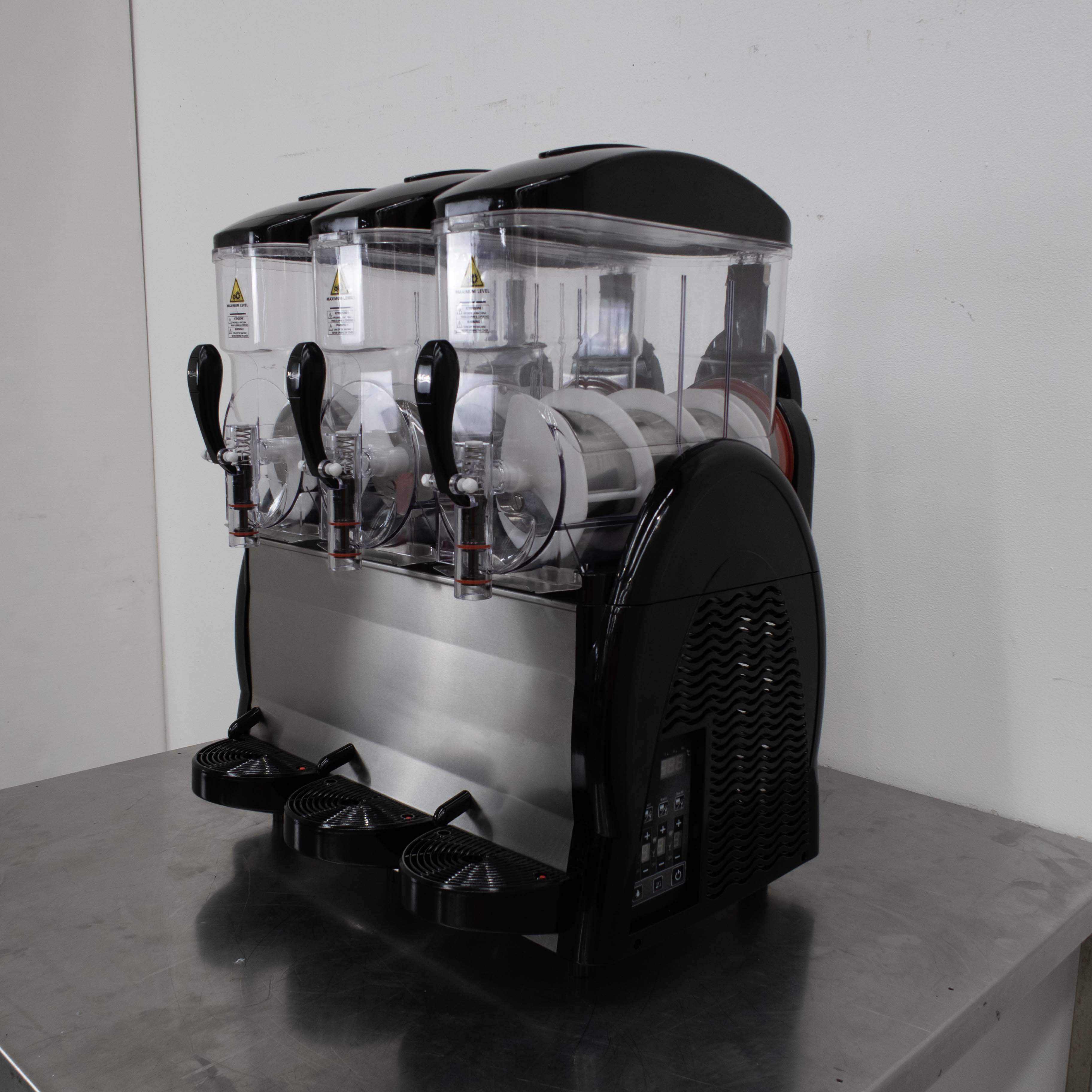 Fabigani FABIGANI-3S Triple Bowl Granita Slushie Machine - 917542