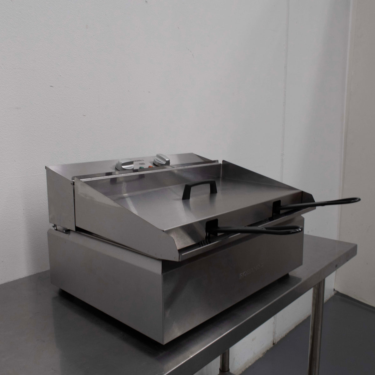 Roband FR111 Countertop Fryer - 918945