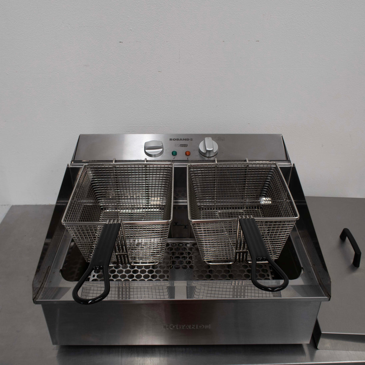 Roband FR111 Countertop Fryer - 918945