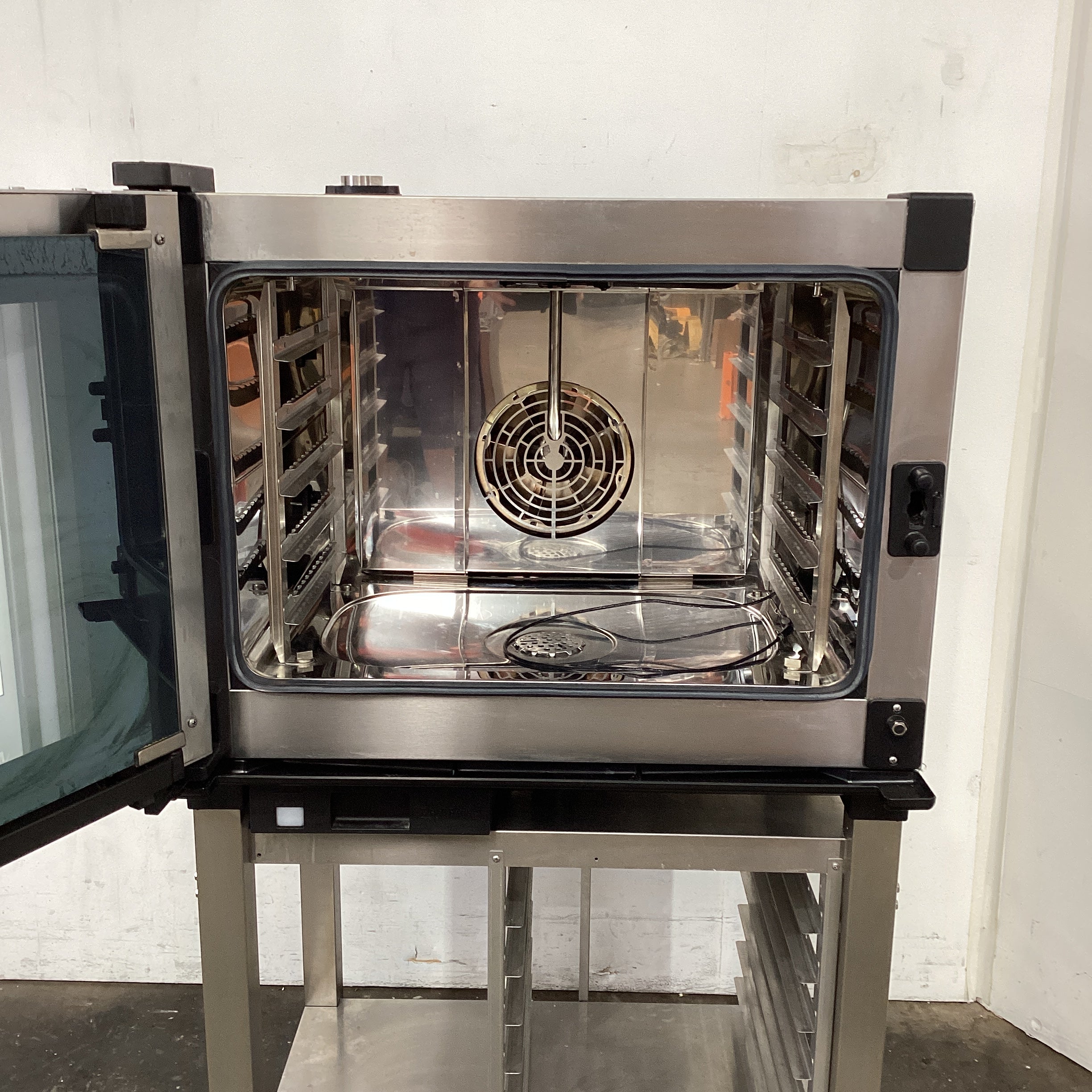 Unox CHEFTOP XEVC-0511-EPRM Combi Oven + Stand - 919730