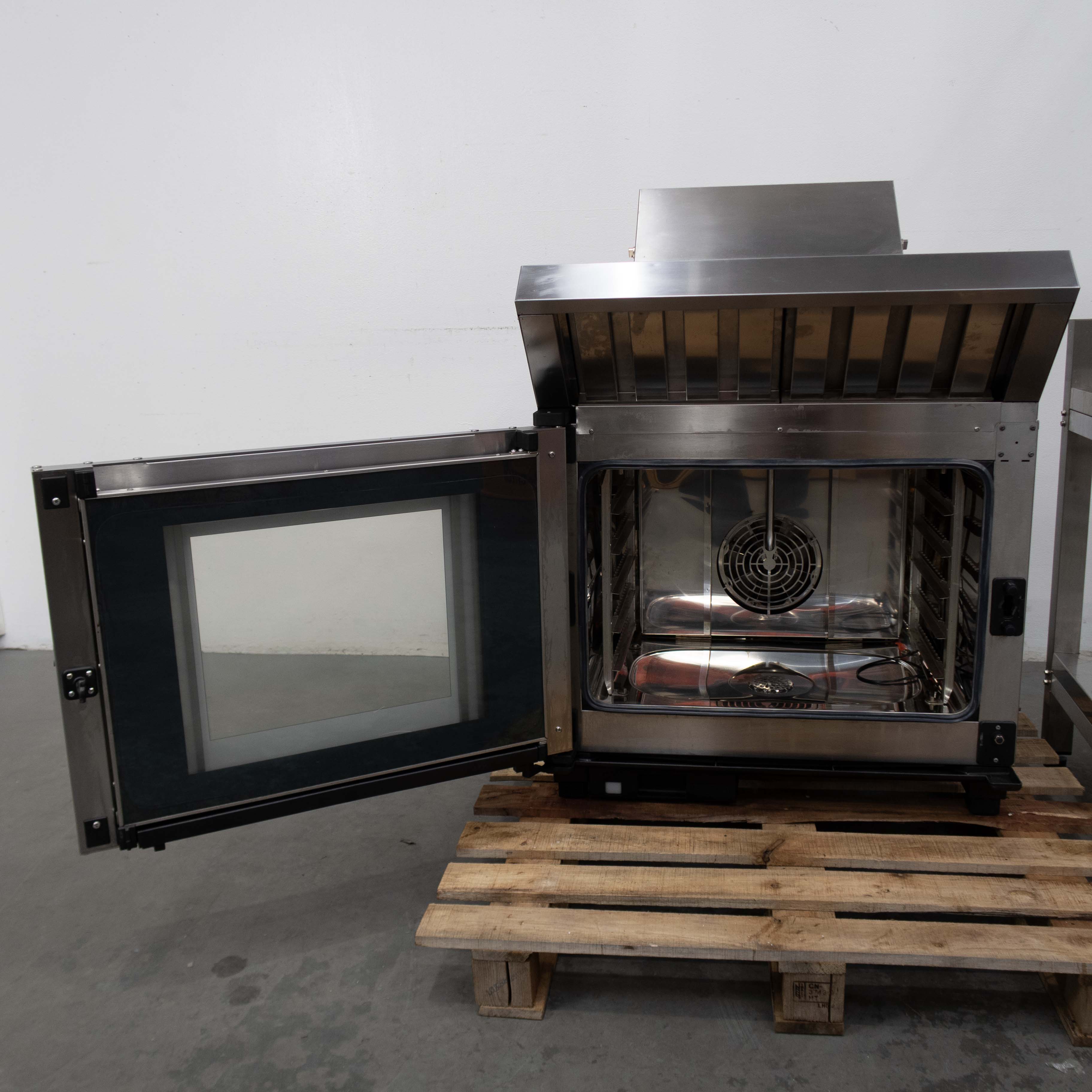 Unox XEVC-0511-EPRM Combi Oven - 936175