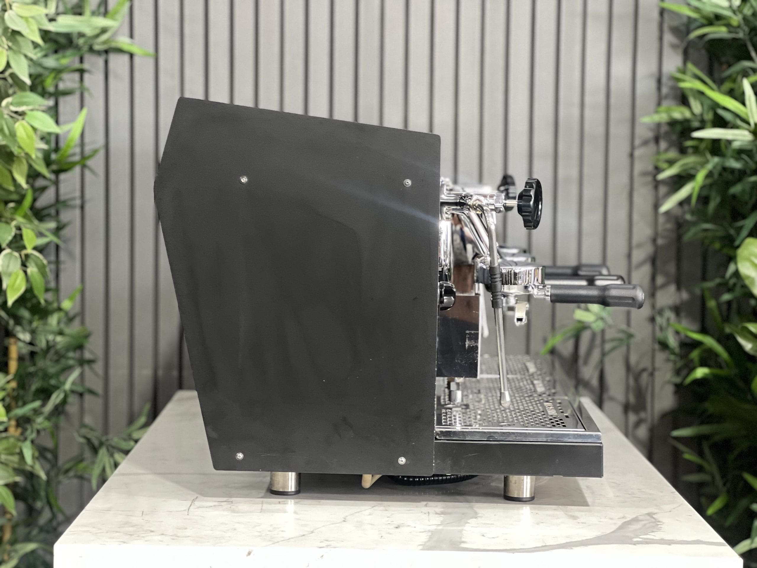 Brugnetti Giulia Manufactum - 3 Group Commercial Espresso Machine - Black