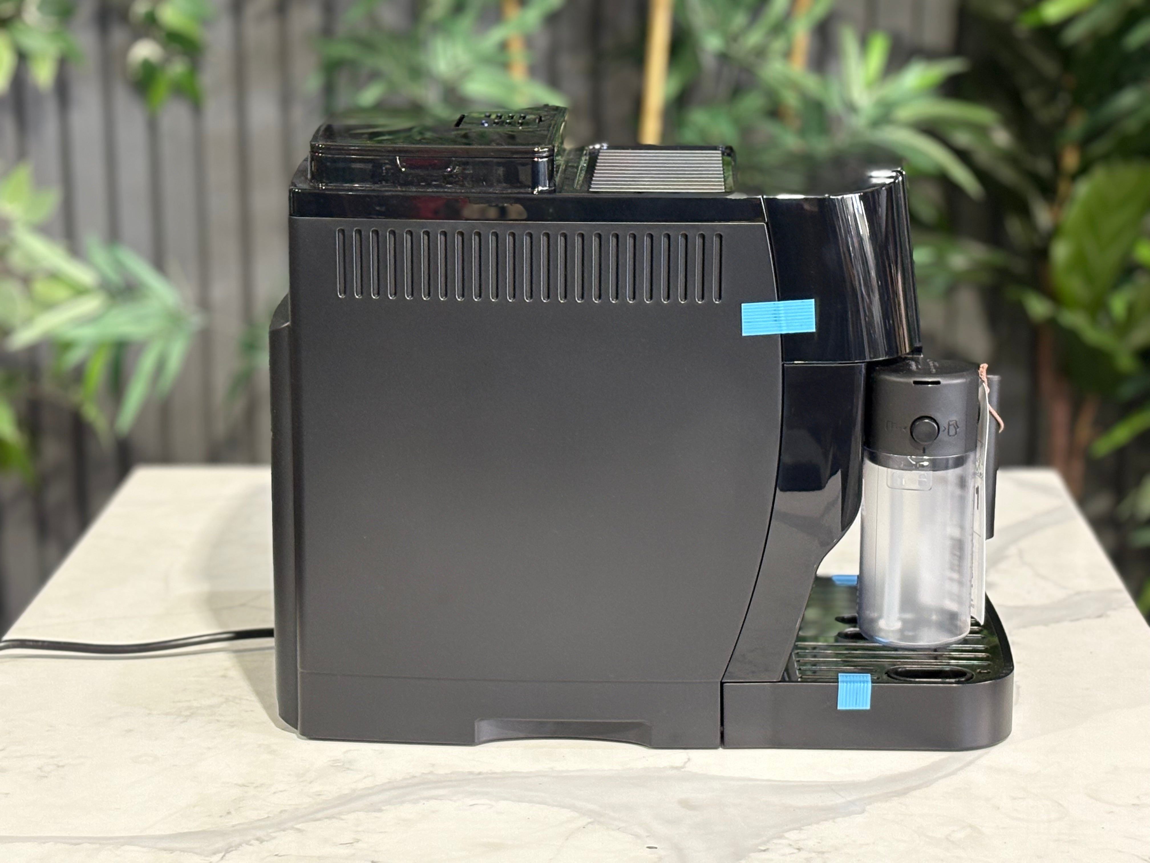 DeLonghi Magnifica Start - 1 Group Commercial Espresso Machine - Black
