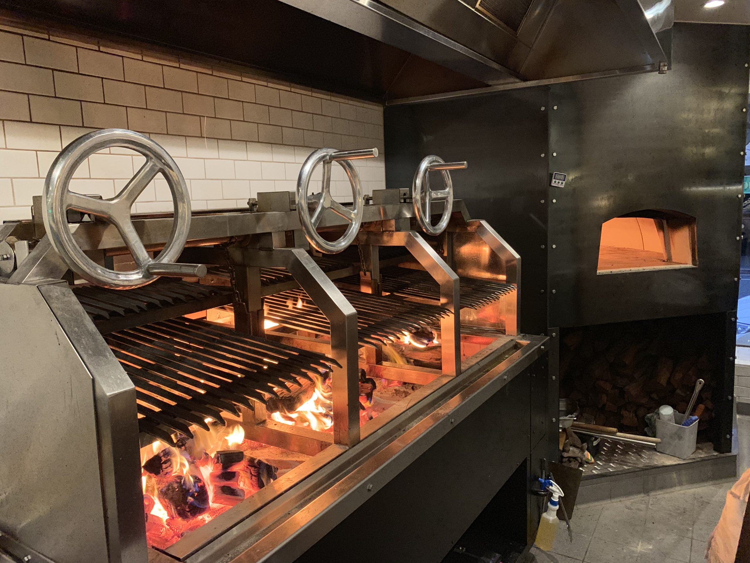 Scheer Parrilla 675 Charcoal & Wood Grill - 1000mm - P675-1000