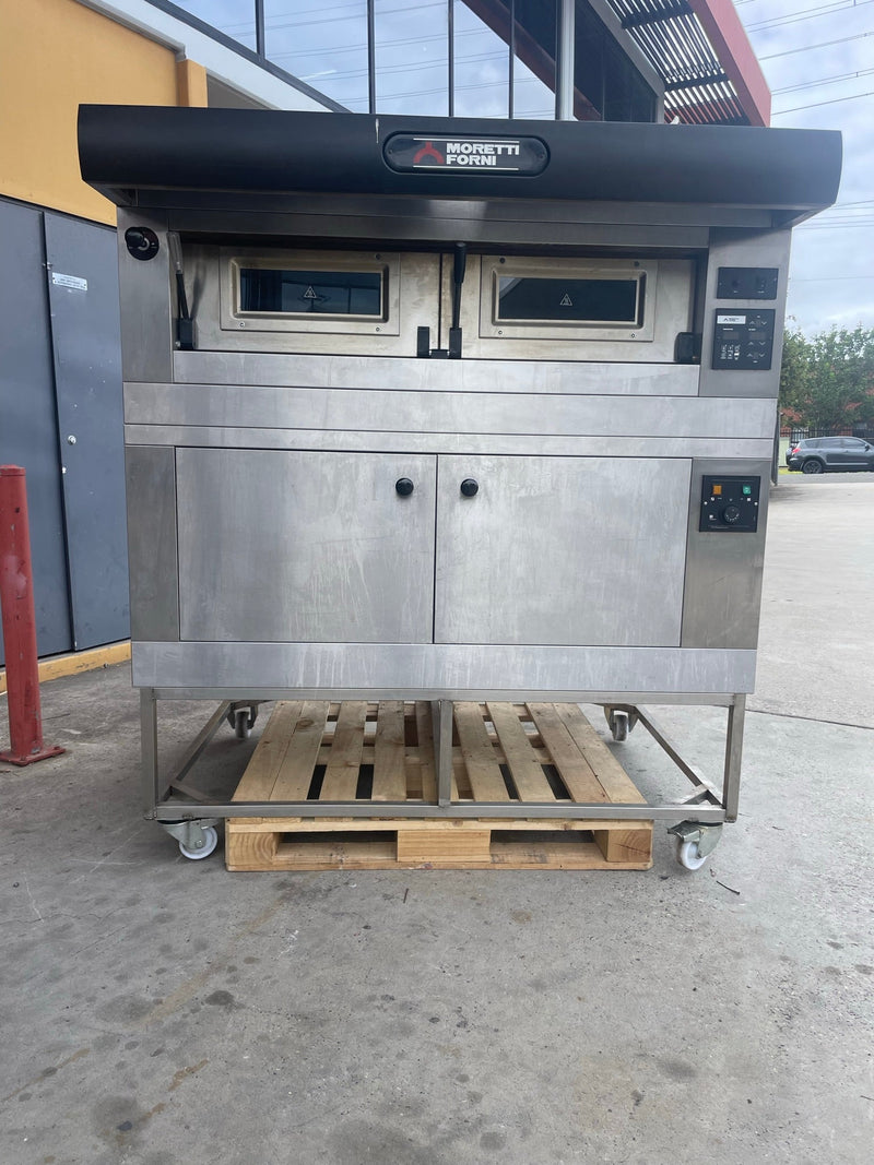 Moretti Forni Single Deck Oven on Prover