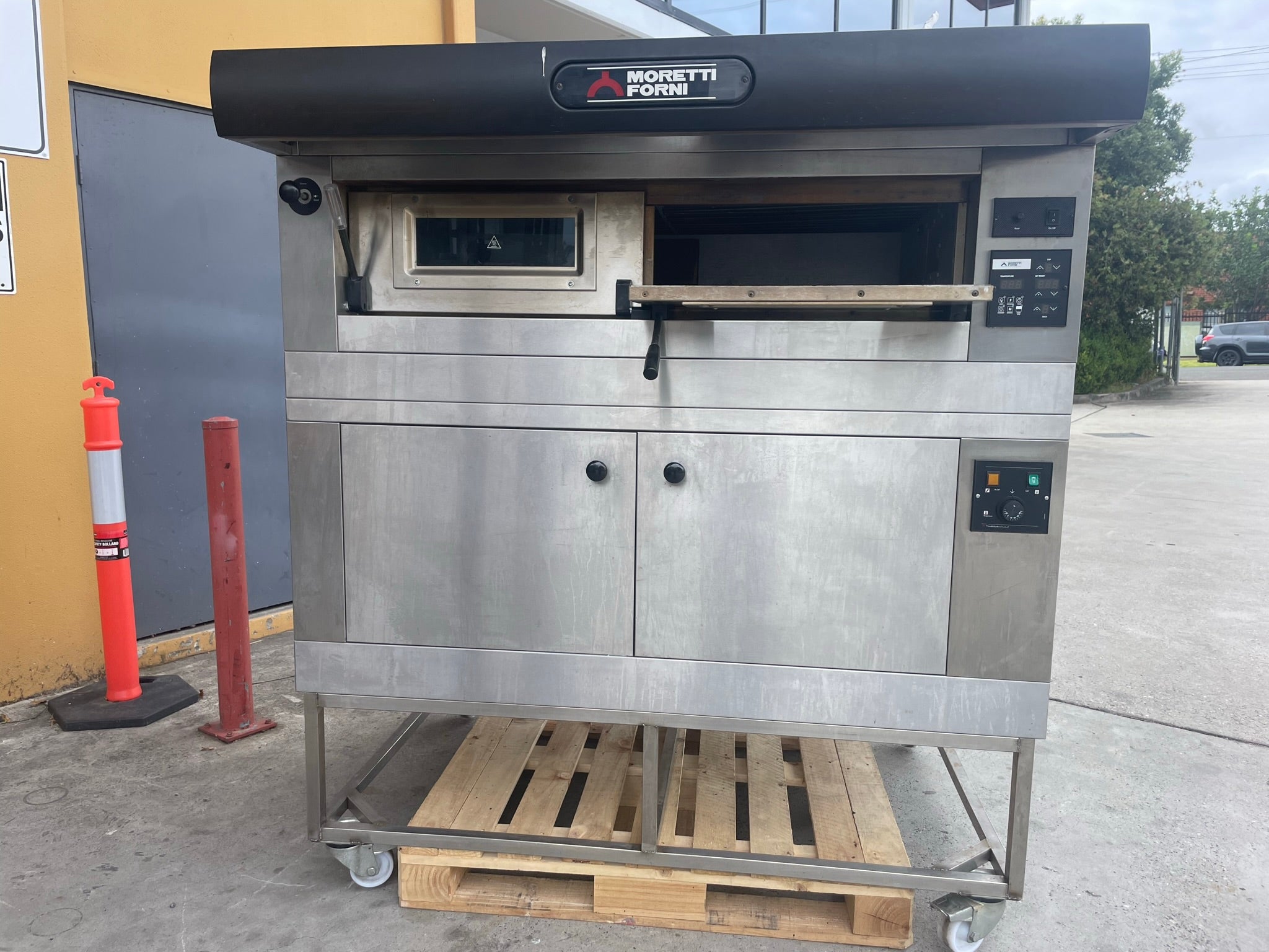 Moretti Forni Single Deck Oven on Prover