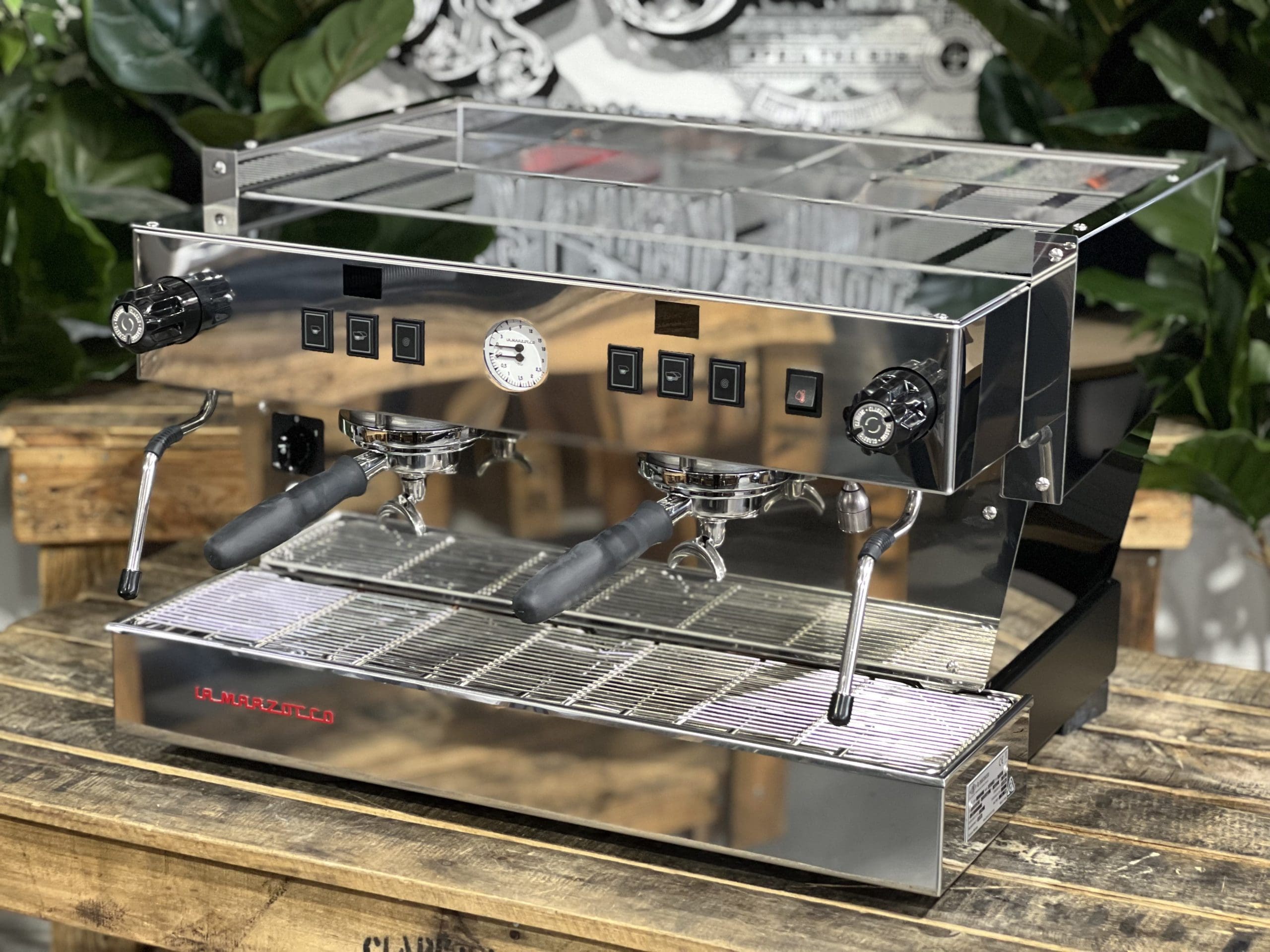 La Marzocco Linea Classic S - 2 Group Commercial Espresso Machine - Stainless