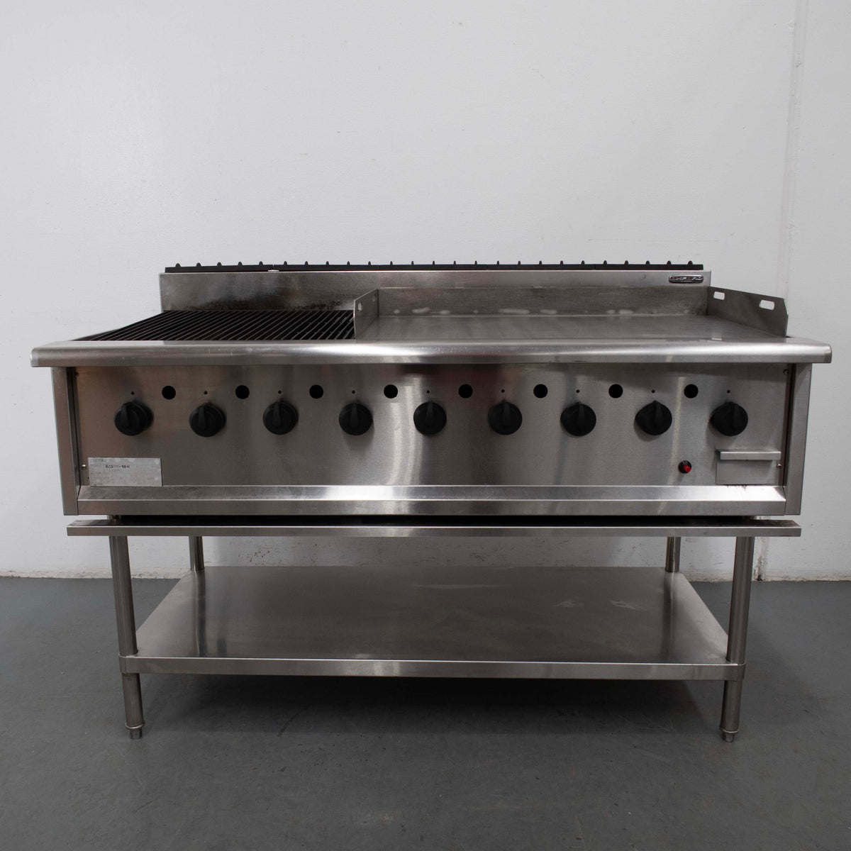 CFEW RCGD09-88H BBQ 9 Burner with hotplate - 830637