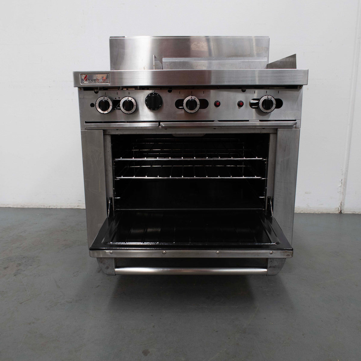 Trueheat RCR9-2-6G 2 Burner Range Oven With 2 Burner Griddle - 822155