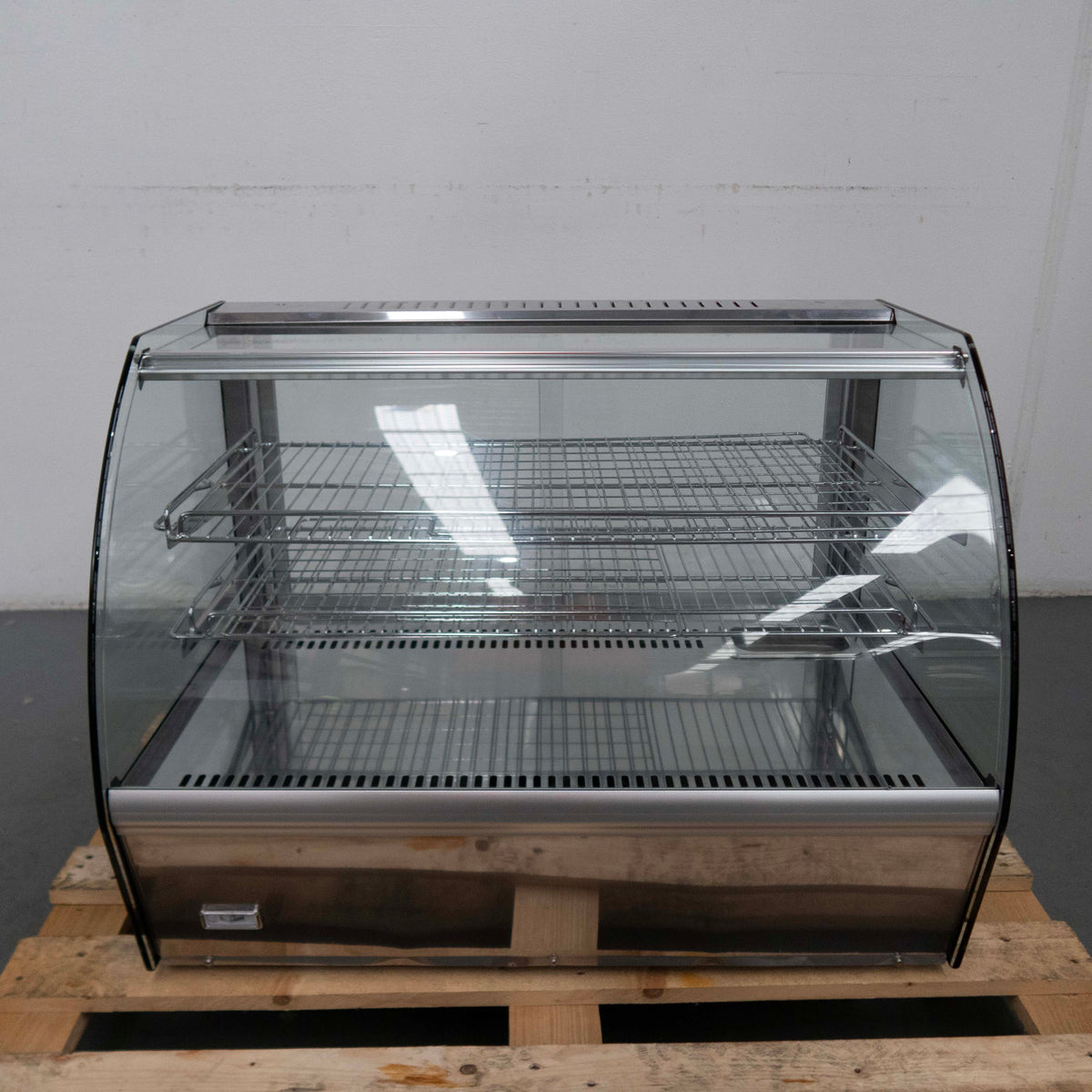 Federal HTH160N Hot Food Display - 874398