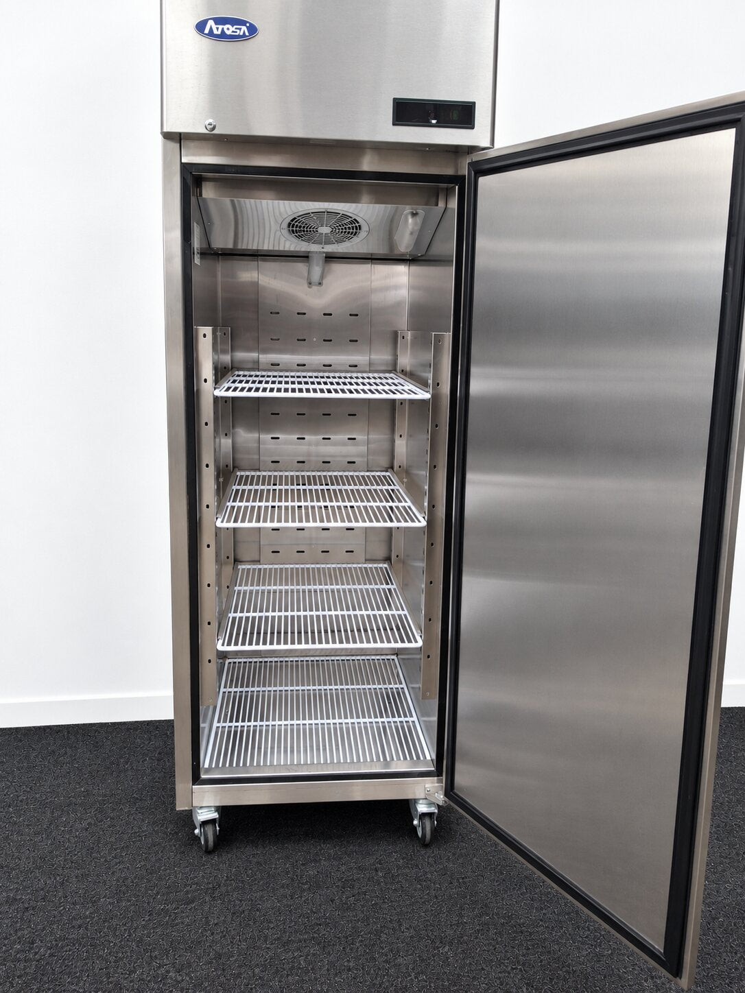 Atosa MBF8004GR Upright Fridge - 868175