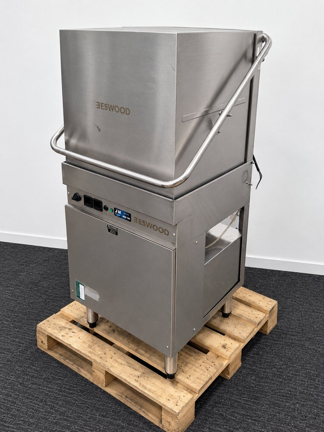 Eswood ES32  Passthrough Dishwasher - 894884