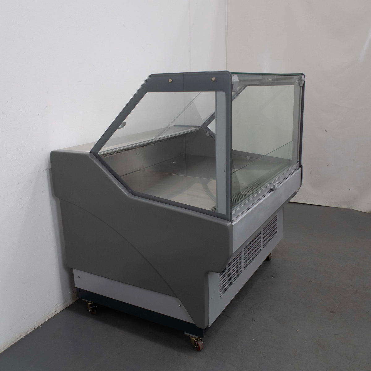 Bromic Refrigeration DD1250SG-NR Deli Curved Display - 864213