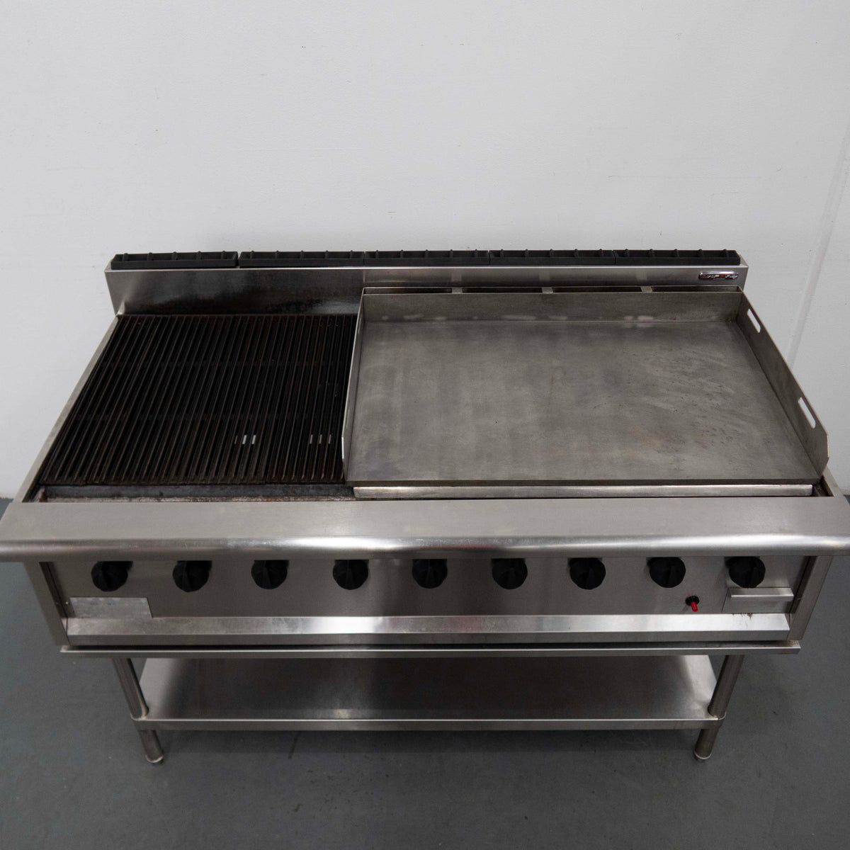 CFEW RCGD09-88H BBQ 9 Burner with hotplate - 830637