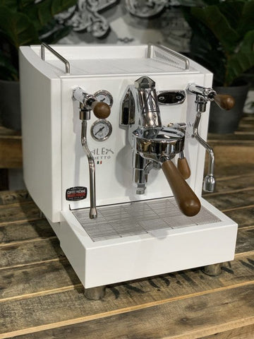 Izzo Alex Duetto IV PLUS White - 1 Group Commercial Espresso Machine - Timber