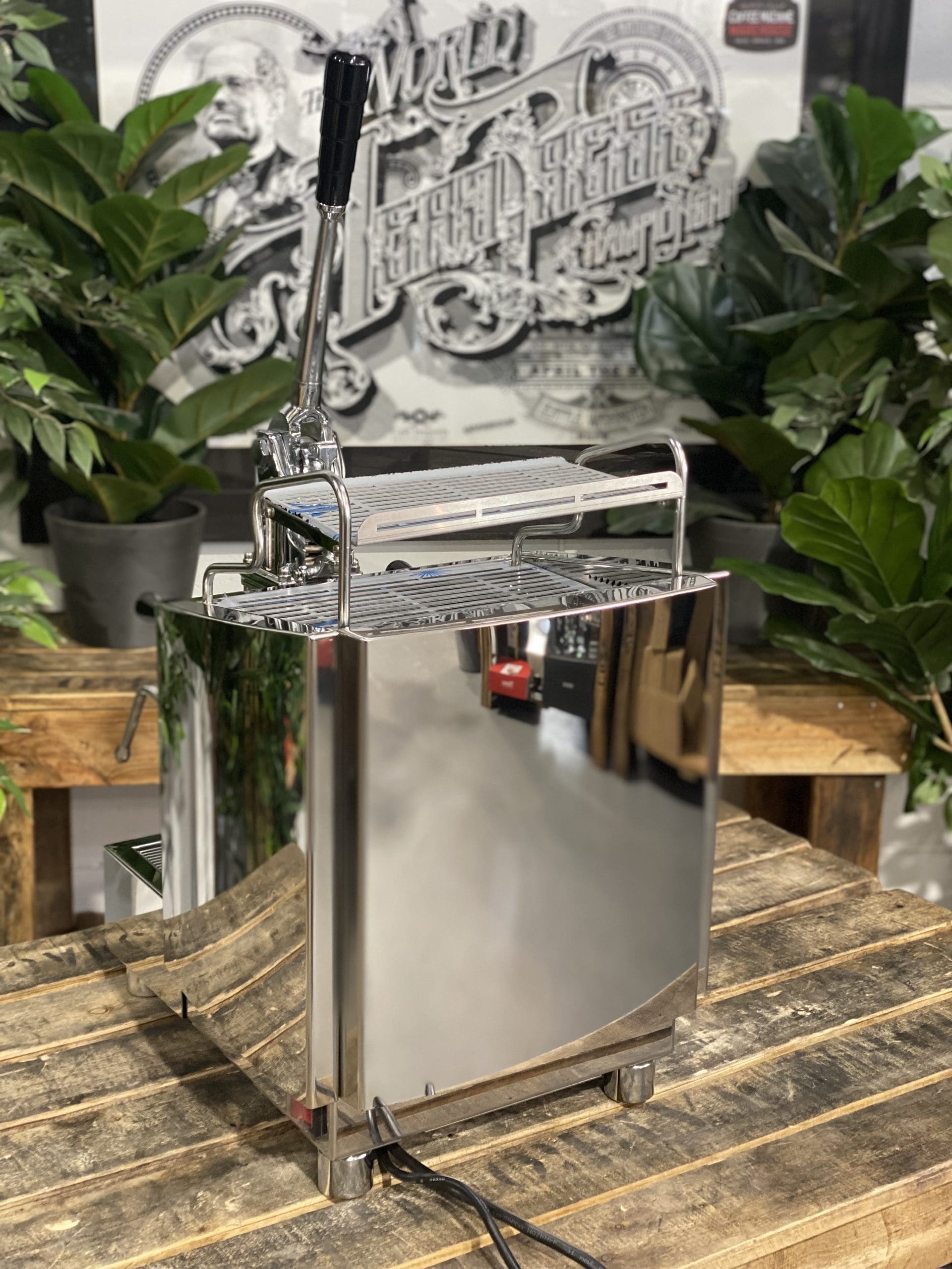 Izzo Alex Leva (Full Pull Lever) Plumbed &amp; No Pump - 1 Group Commercial Espresso Machine