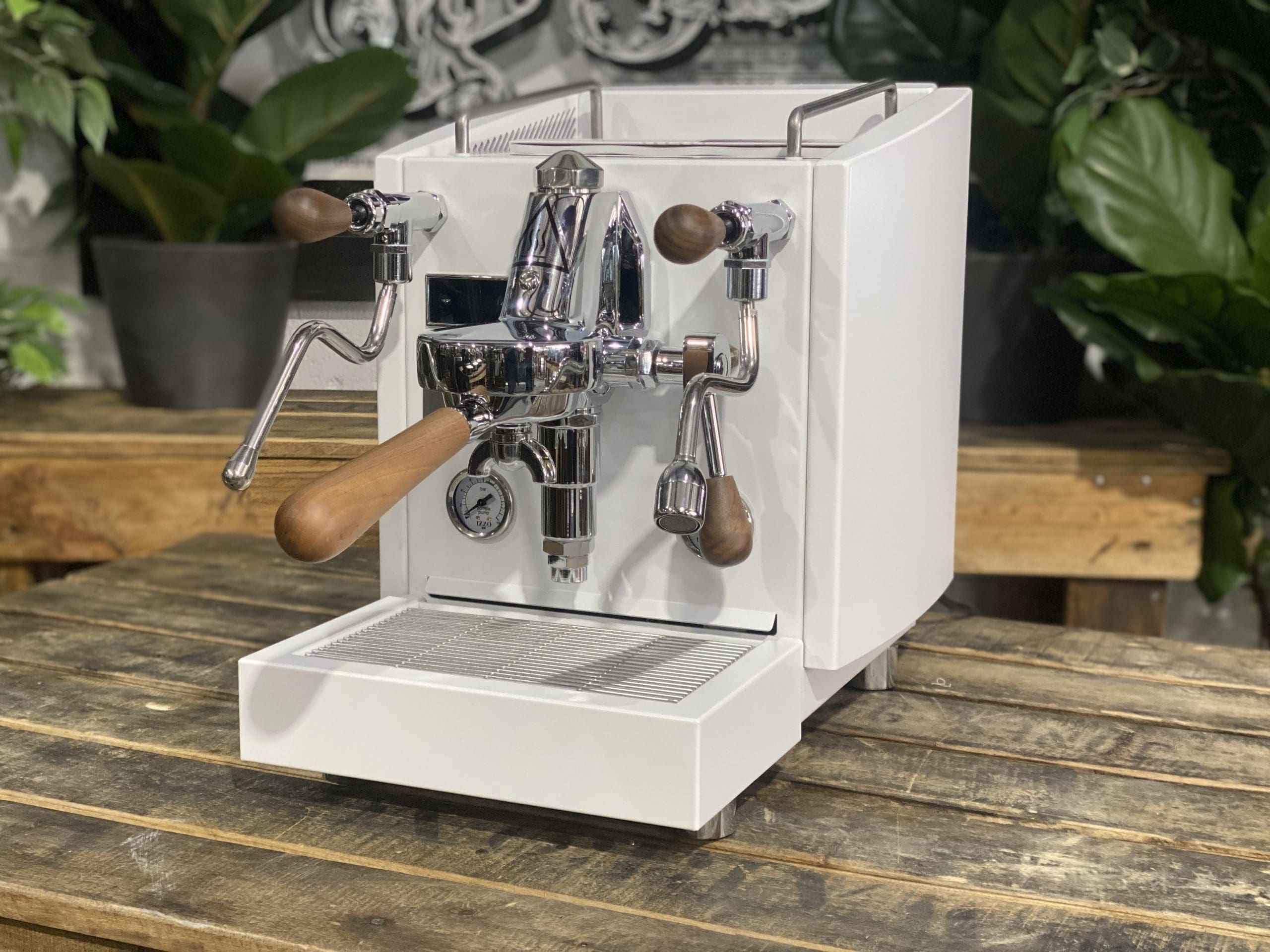 Izzo Vivi PID White - 1 Group Commercial Espresso Machine - Timber