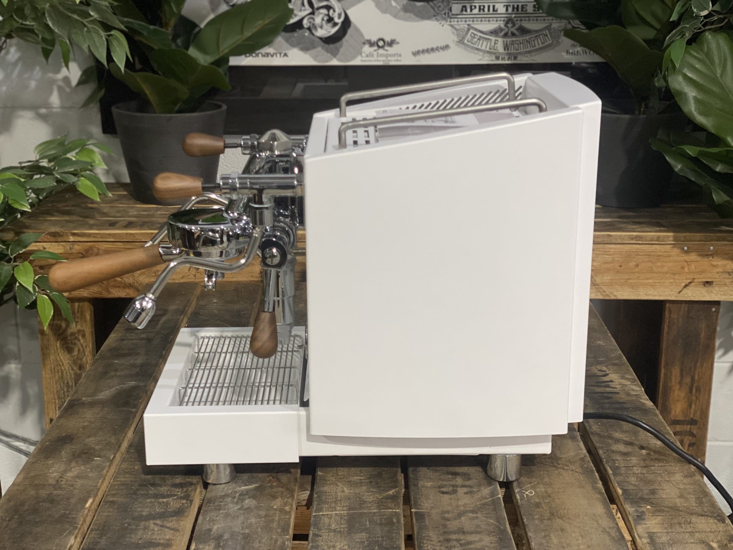 Izzo Vivi Duetto Dual Boiler White - 1 Group Commercial Espresso Machine - Timber