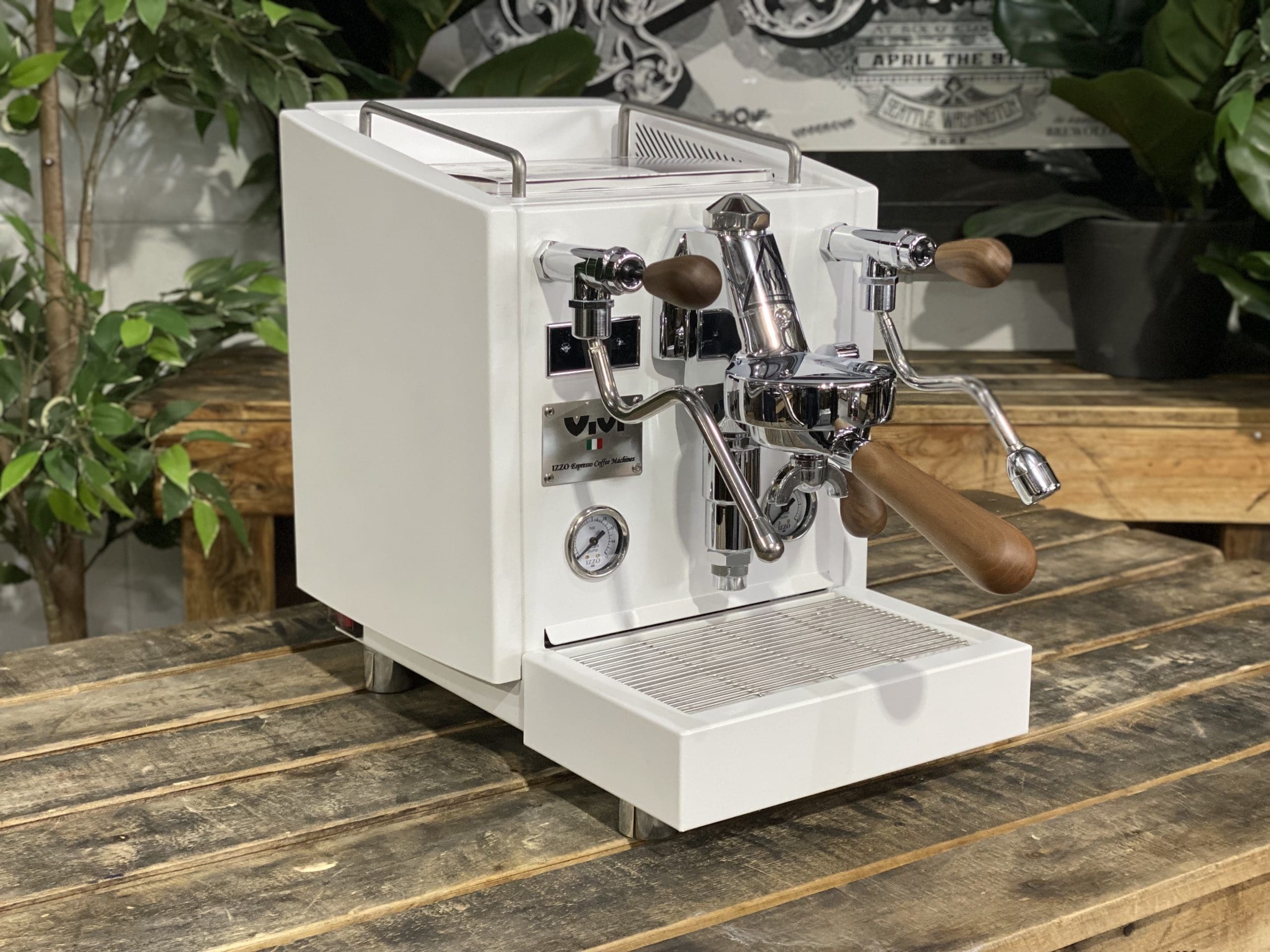 Izzo Vivi PID White - 1 Group Commercial Espresso Machine - Timber