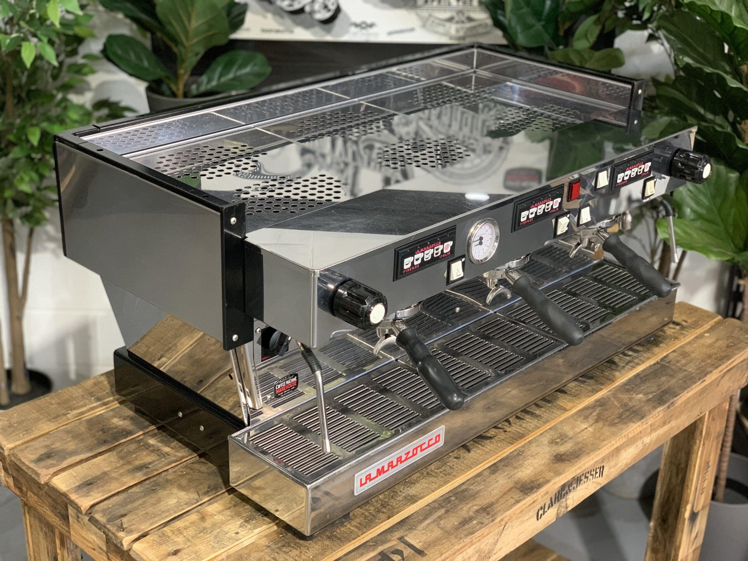 La Marzocco Linea Classic - 3 Group Commercial Espresso Machine - Stainless Steel