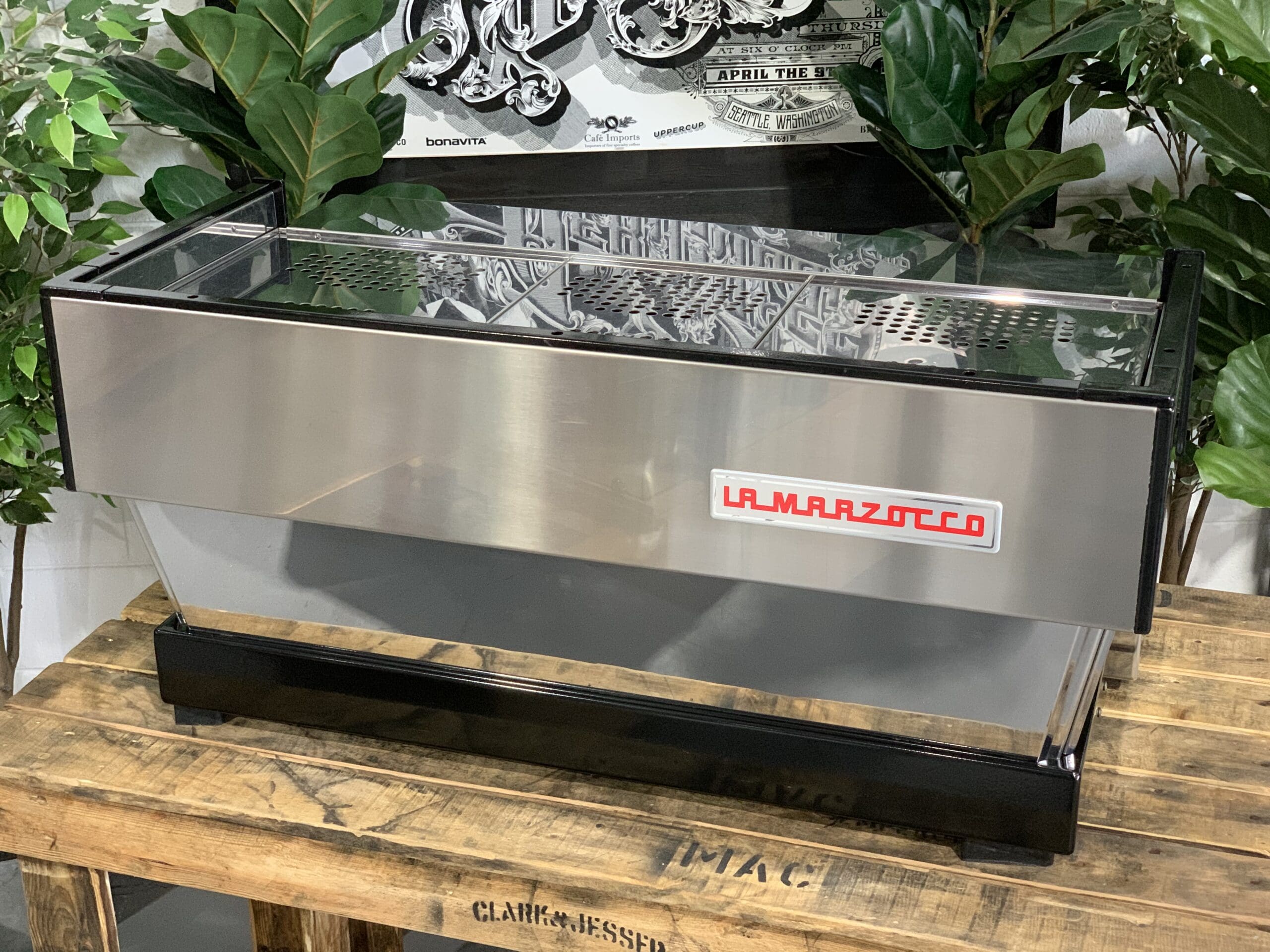 La Marzocco Linea Classic - 3 Group Commercial Espresso Machine - Stainless Steel