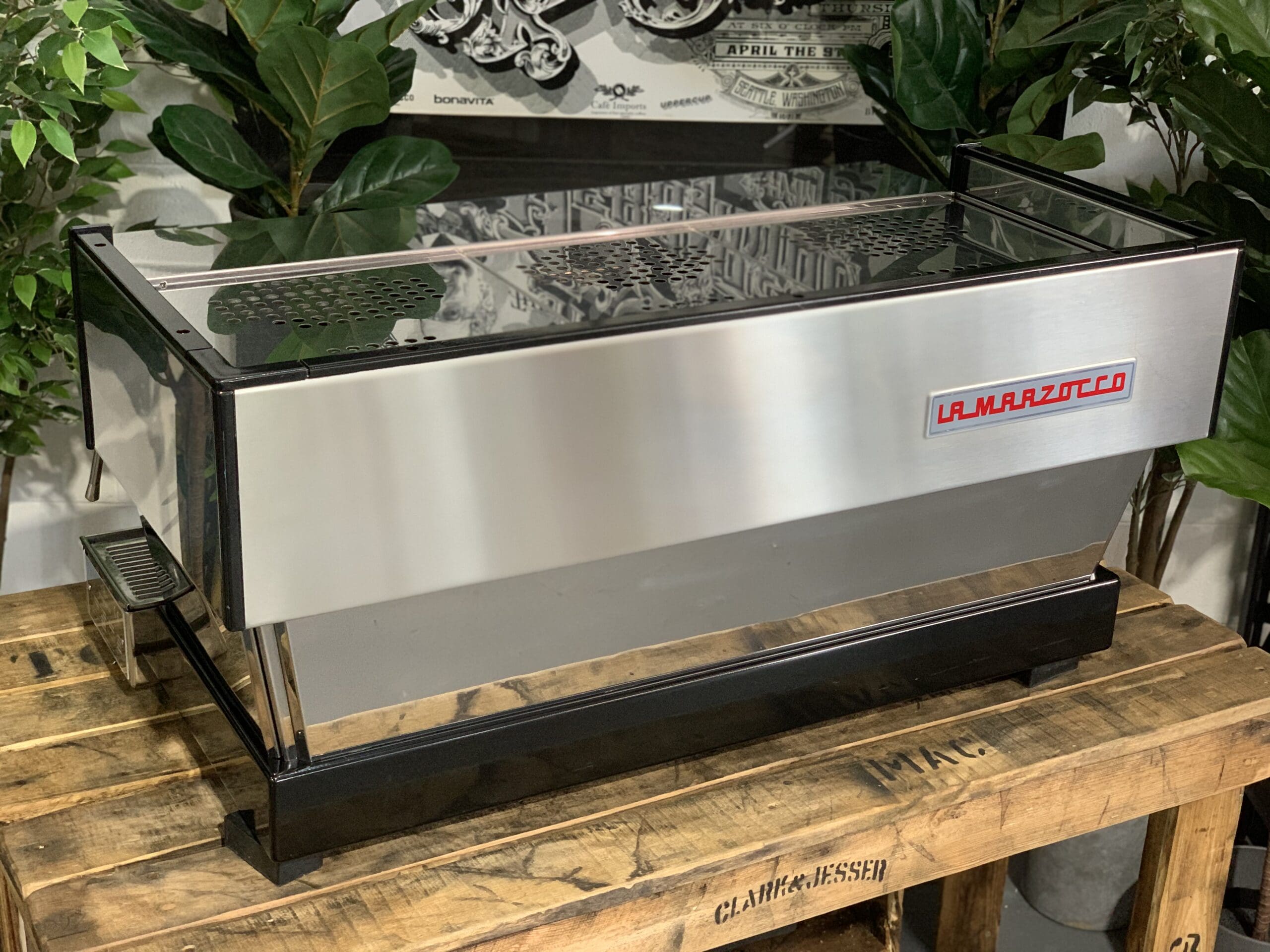 La Marzocco Linea Classic - 3 Group Commercial Espresso Machine - Stainless Steel
