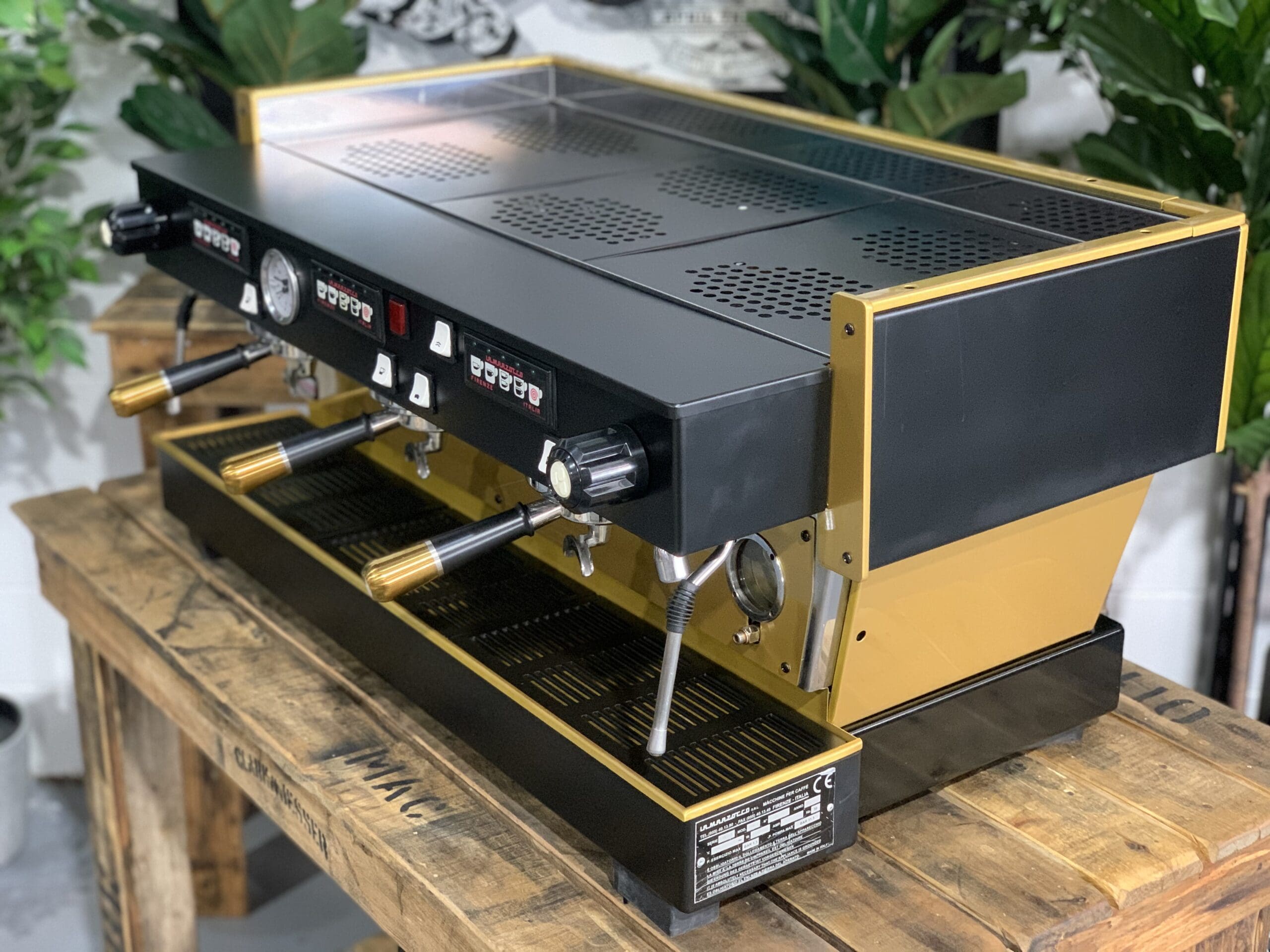 La Marzocco Linea Classic Black - 3 Group Commercial Espresso Machine - Gold