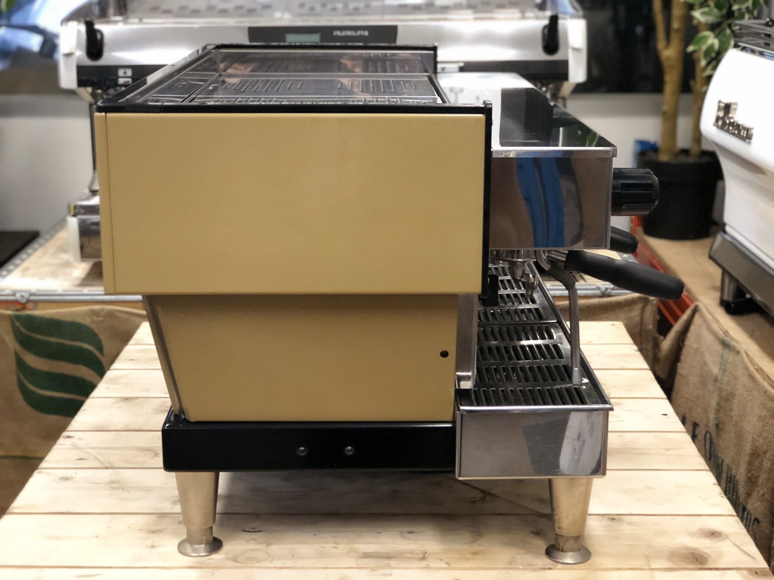 La Marzocco Linea Classic 3 Group Golden Brown - 17999