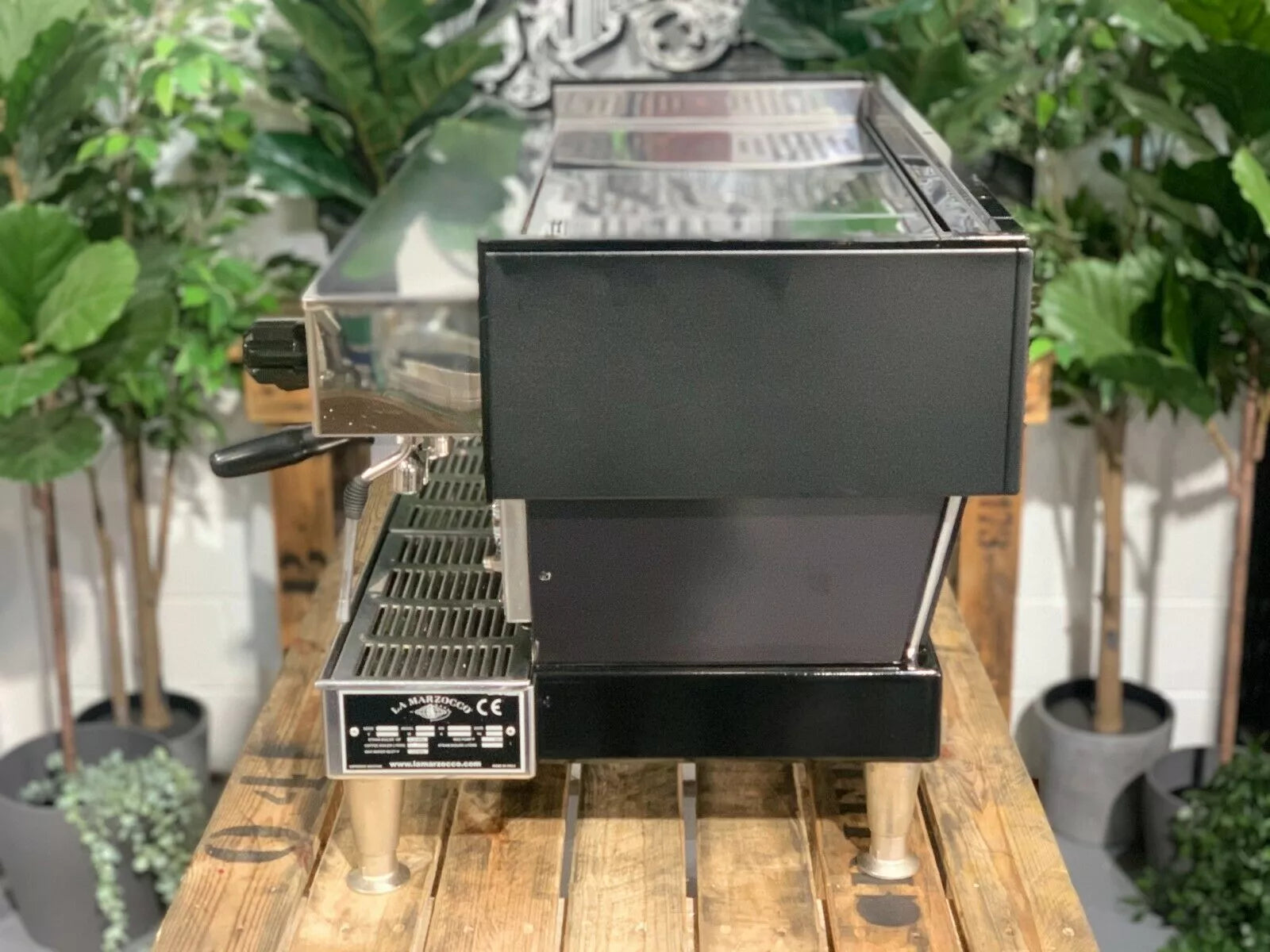 La Marzocco Linea - 3 Group Commercial Espresso Machine - Black