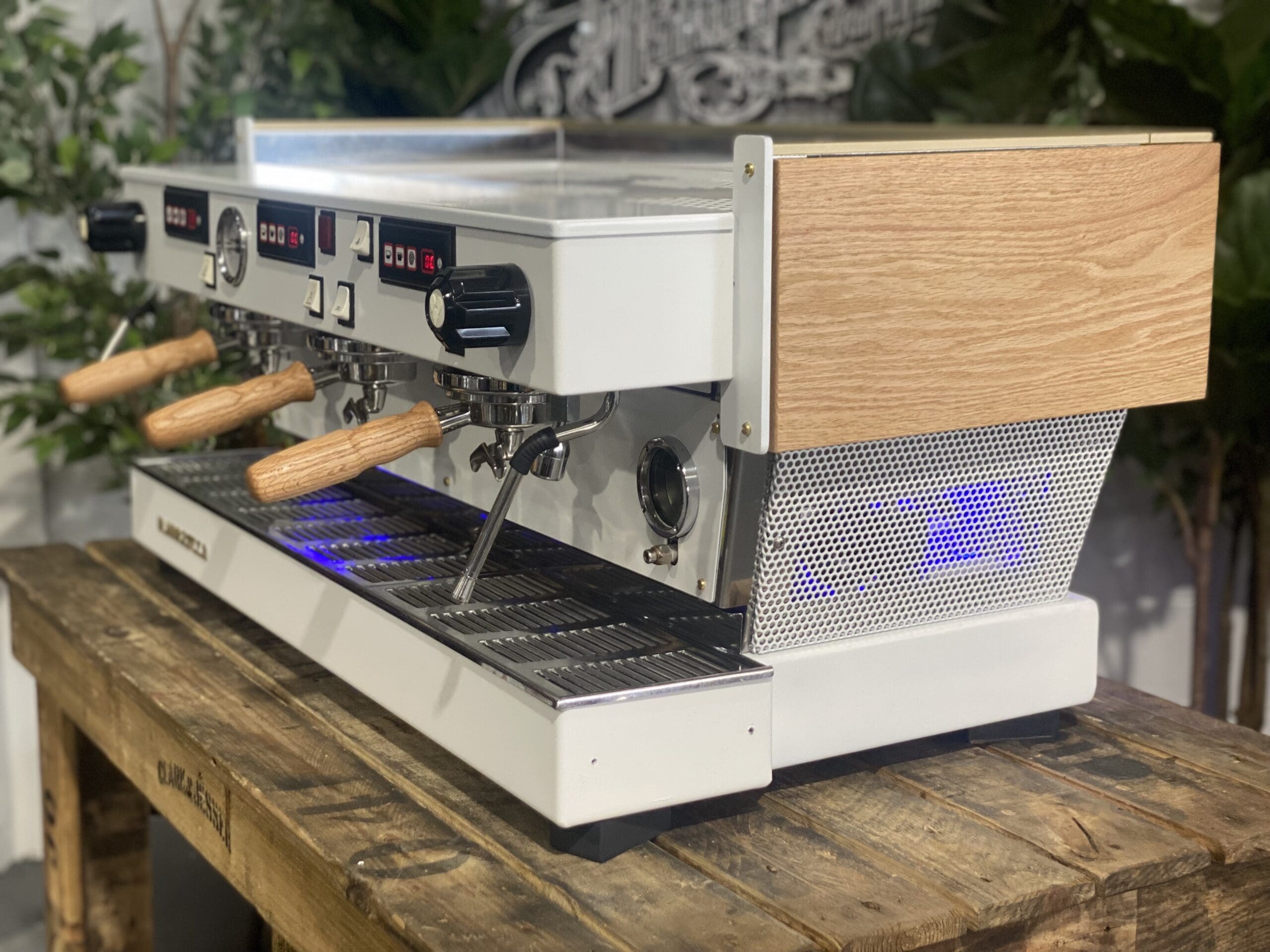 La Marzocco Linea Classic White & LED Cutout - 3 Group Commercial Espresso Machine - Timber