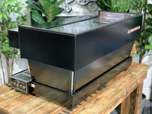 La Marzocco Linea Classic Black on - 3 Group Commercial Espresso Machine - Black