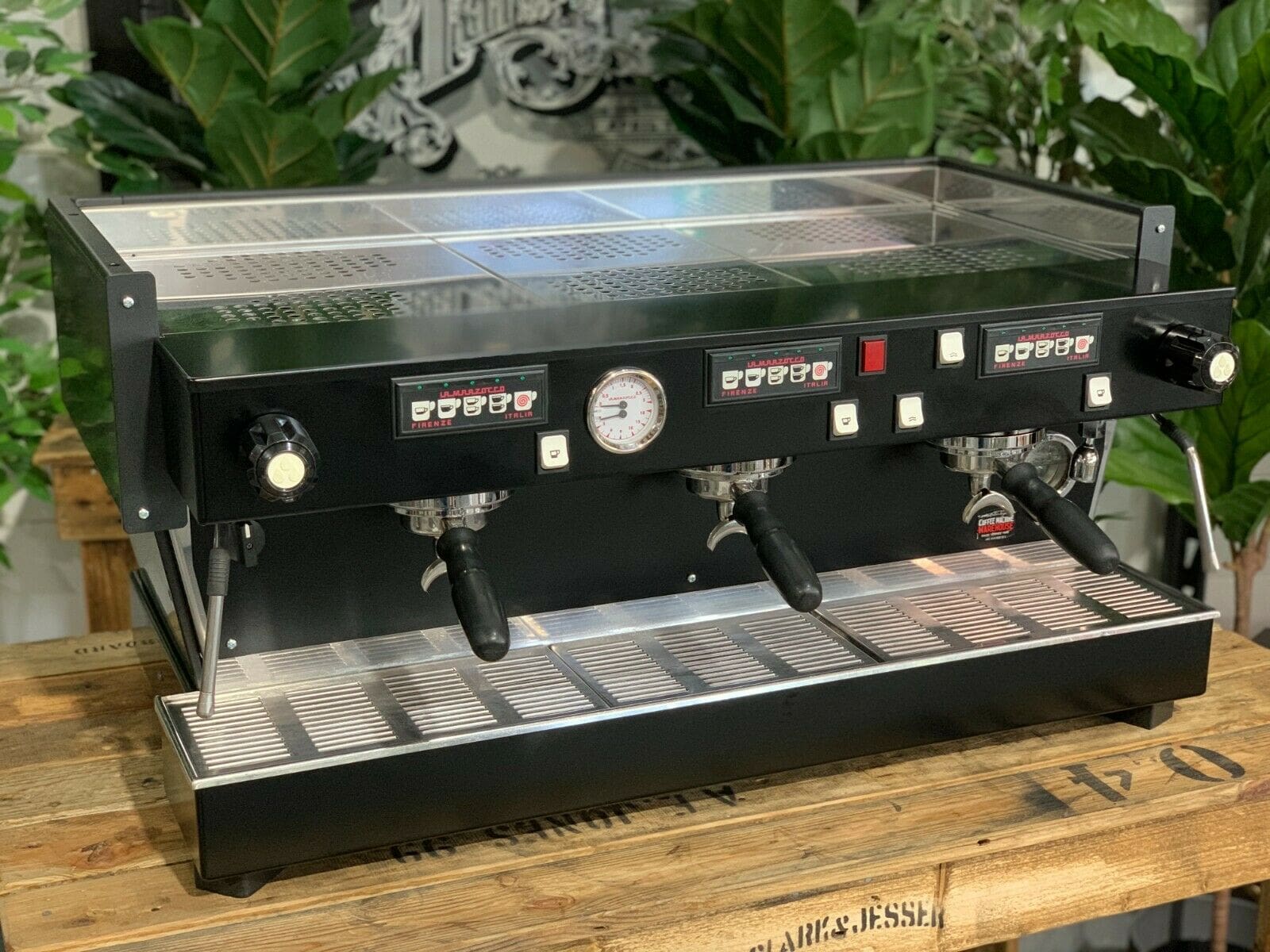 La Marzocco Linea Classic Black on - 3 Group Commercial Espresso Machine - Black