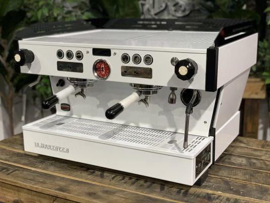 La Marzocco Linea PB 2 Group White & Black w. Pesado’s