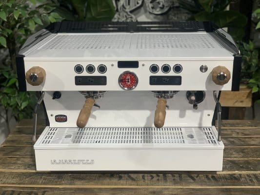 La Marzocco Linea PB 2 Group Black & White w. Timber Kit