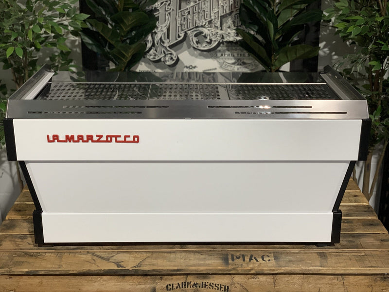 La Marzocco Linea PB 2 Group White & Black w. Pesado’s