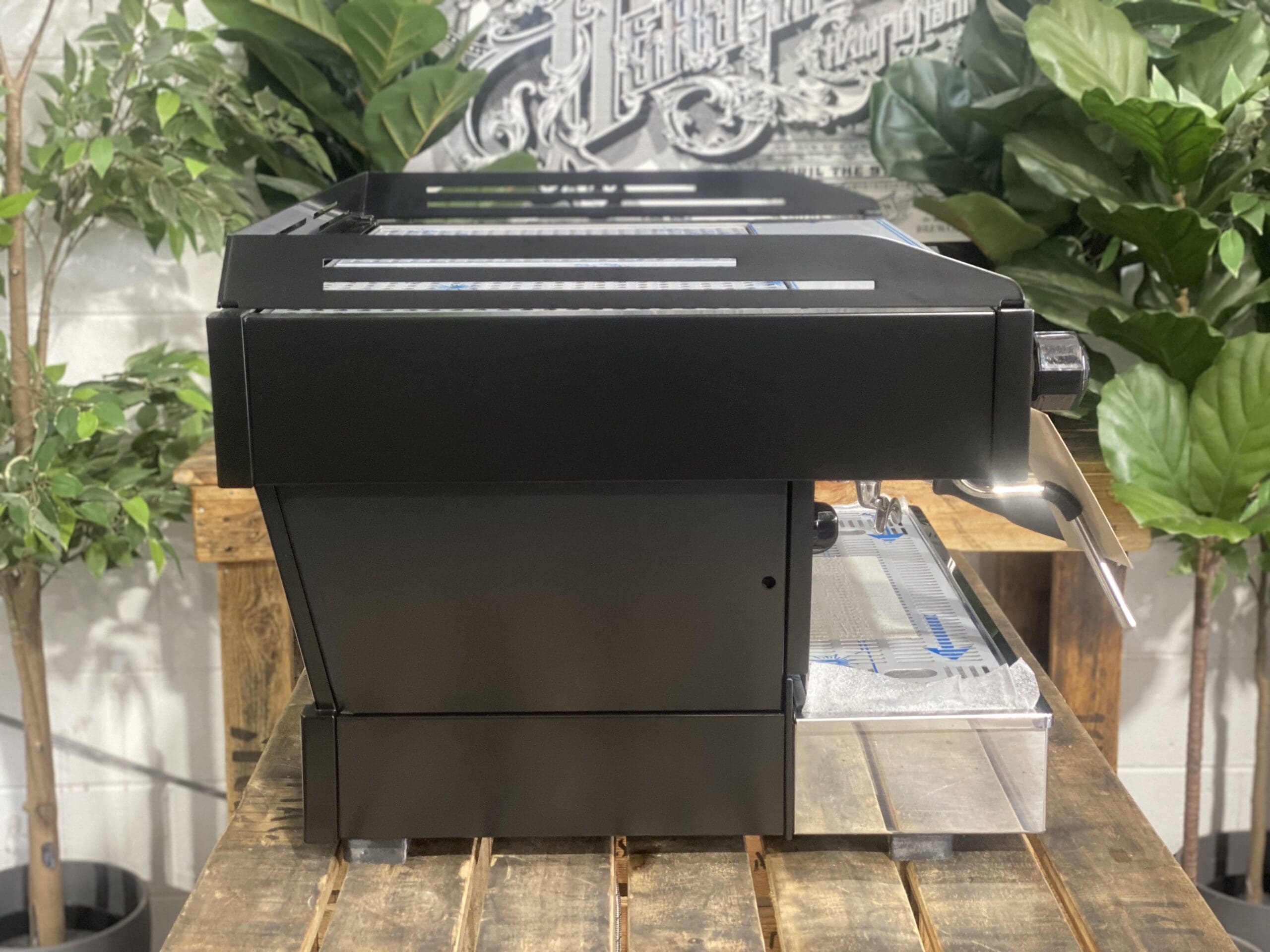 La Marzocco Linea PB - 2 Group Commercial Espresso Machine - Black