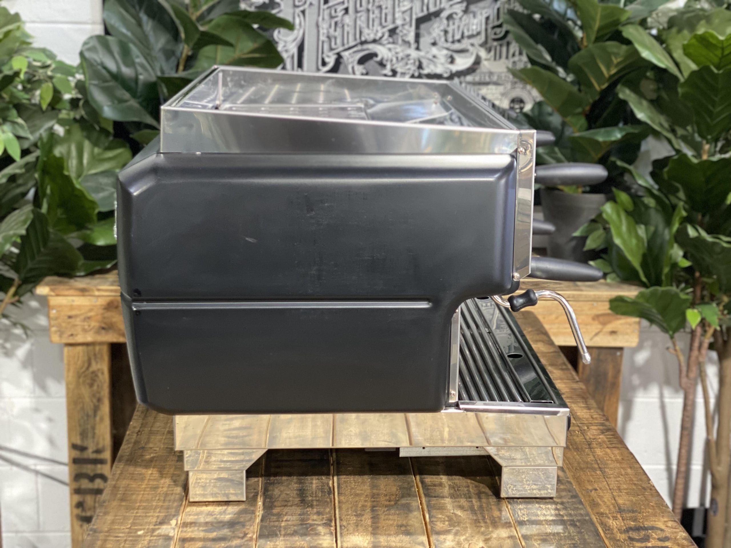 La San Marco 80E Liscea Matte - 2 Group Commercial Espresso Machine - Black