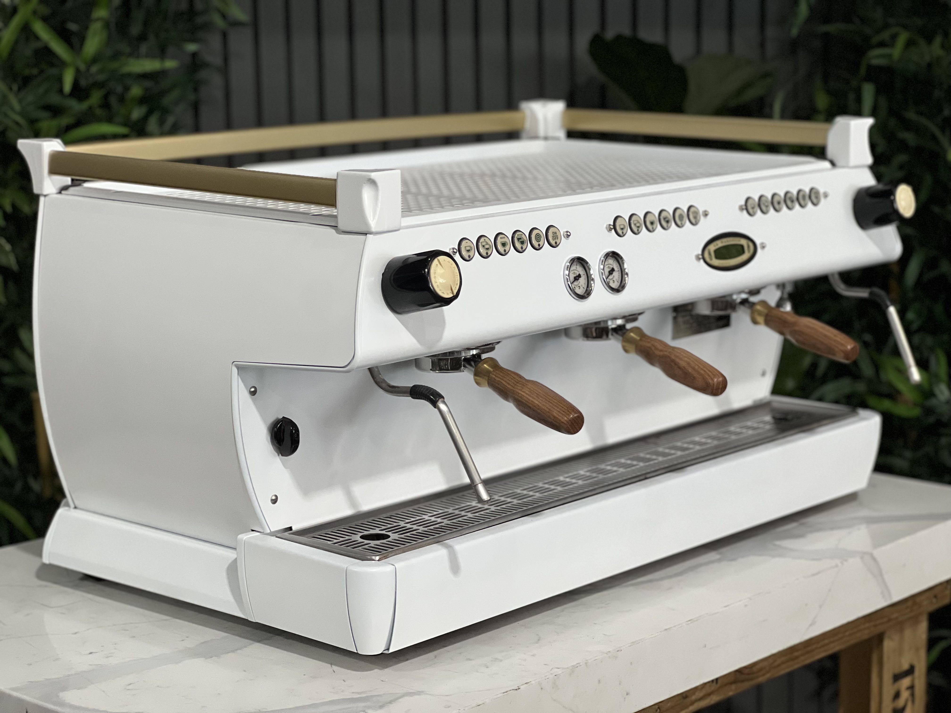 La Marzocco Gb5 White - 3 Group Commercial Espresso Machine - Gold