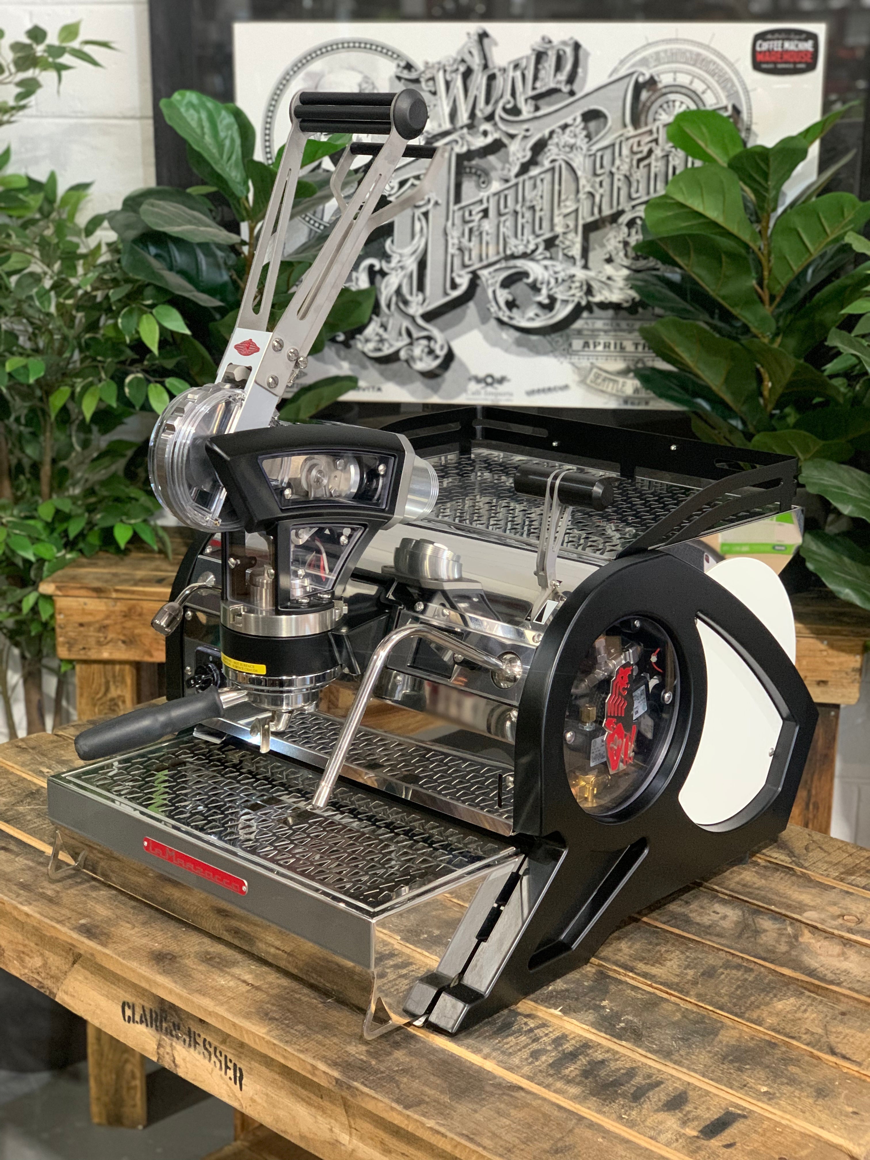 La Marzocco Leva X (1-) - 3 Group Commercial Espresso Machine