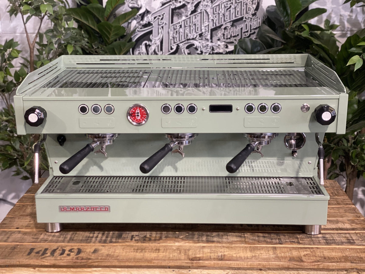 La Marzocco Linea PB - - 3 Group Commercial Espresso Machine - Commercial