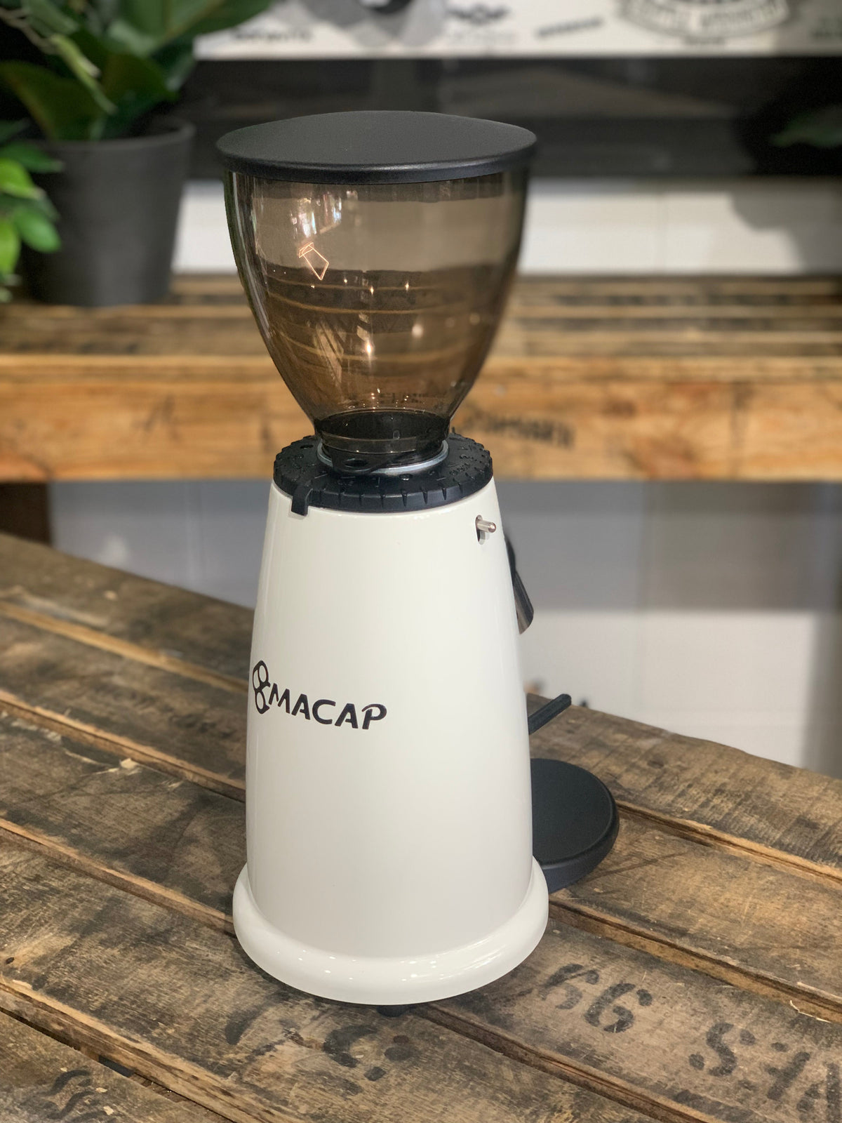 Macap M2M On Demand - White