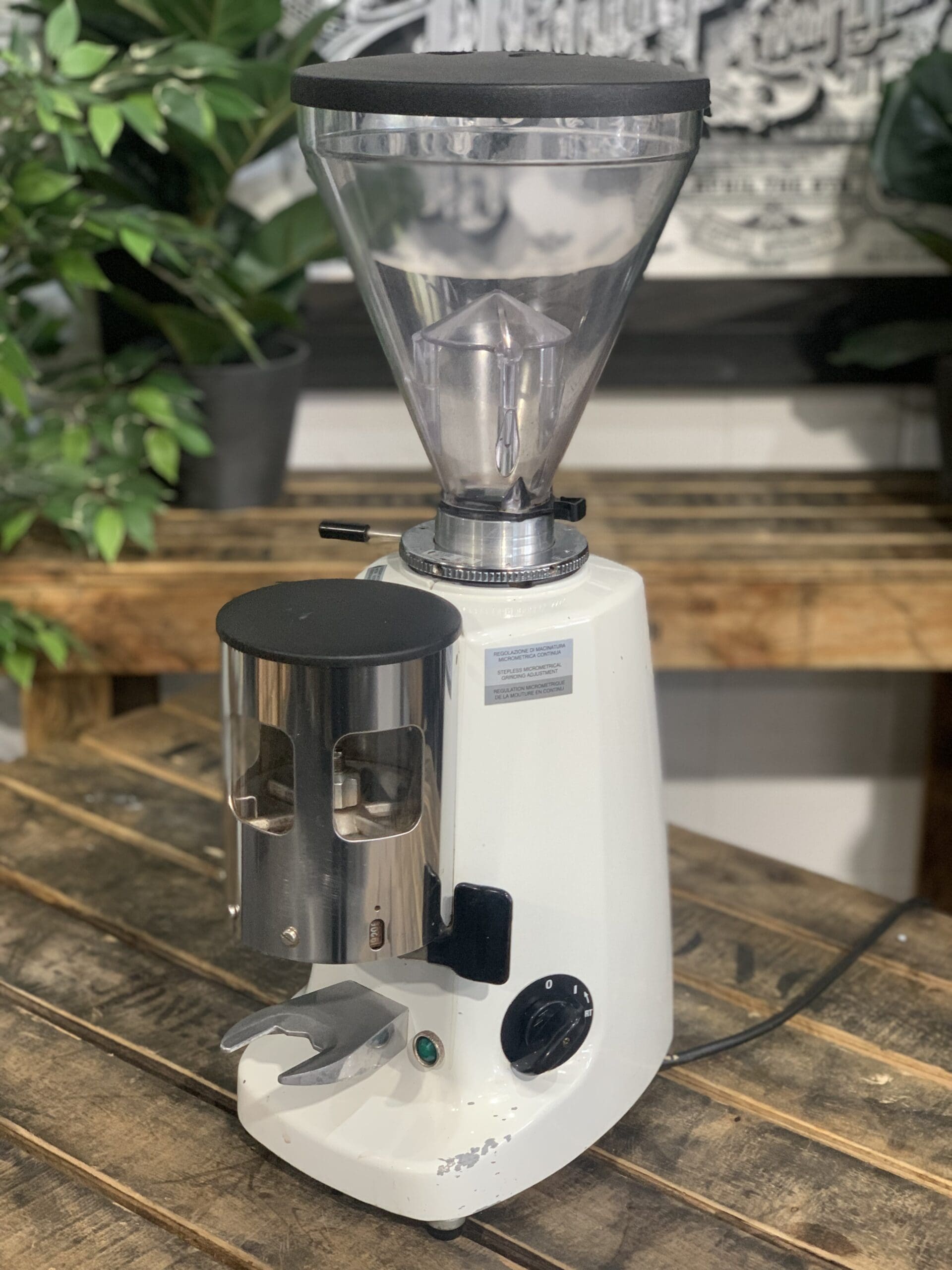 Mazzer Super Jolly Automatic - White